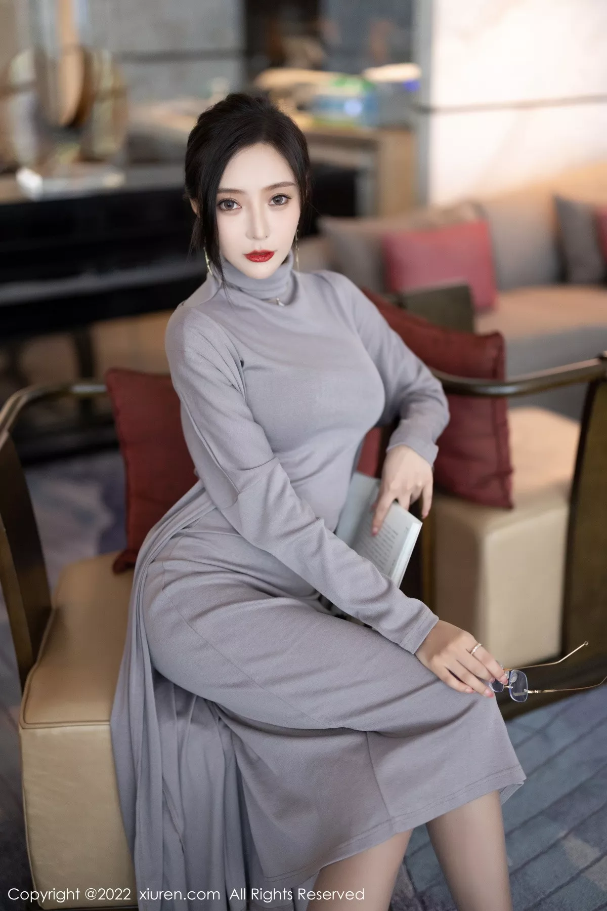 [XiuRen秀人网] 2022.10.21 No.5745 王馨瑶yanni 美腿丝袜 [84P] NO.10