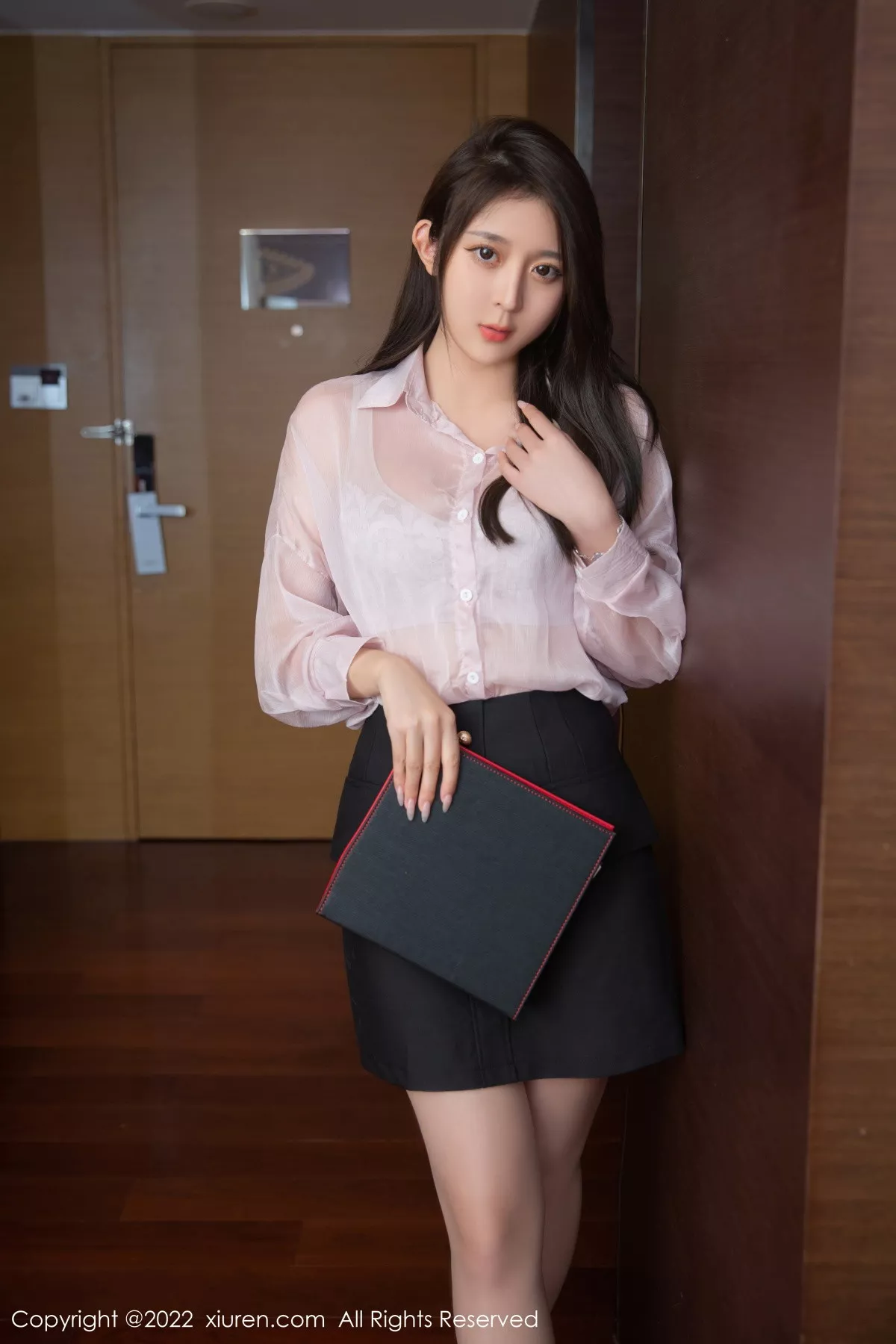 [XiuRen秀人网] 2022.10.21 No.5741 夏甜甜 短裙丝袜 [80P] NO.4