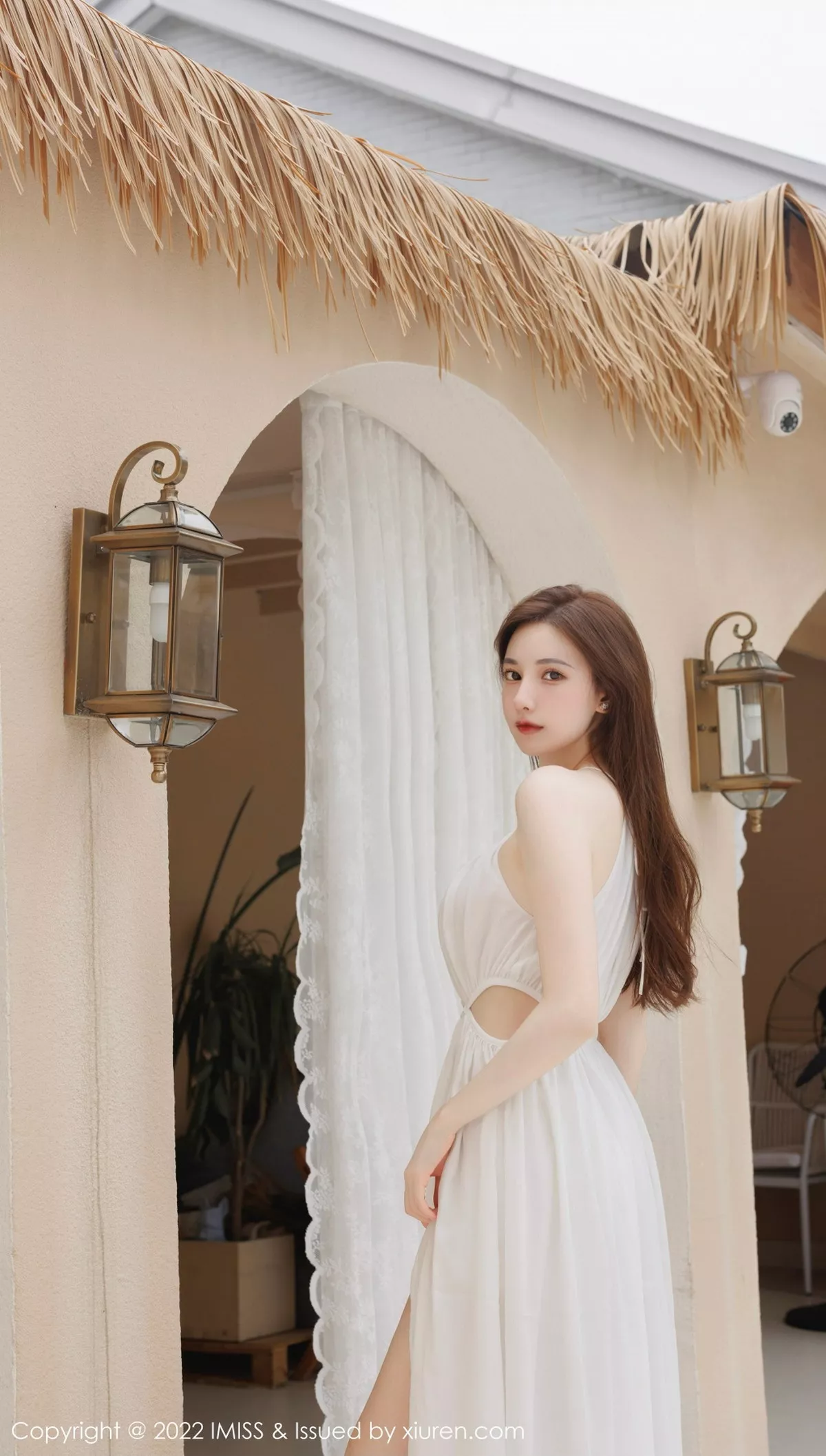 [IMISS爱蜜社] 2022.11.07 VOL.706 Lynn刘奕宁 长裙美腿 [41P] NO.9