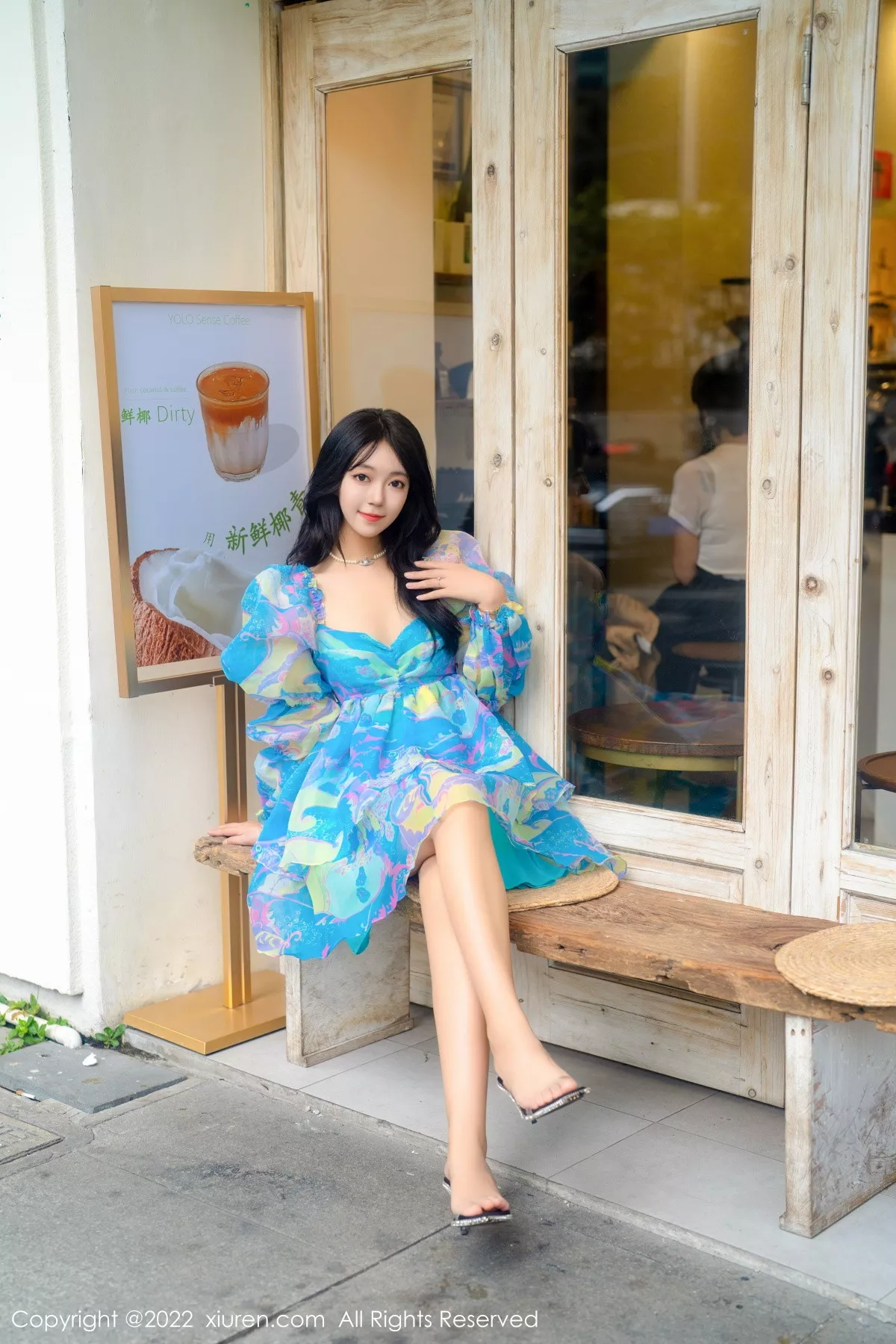 [XiuRen秀人网] 2022.10.24 No.5749 露露luncy 长裙美腿 [58P] NO.8