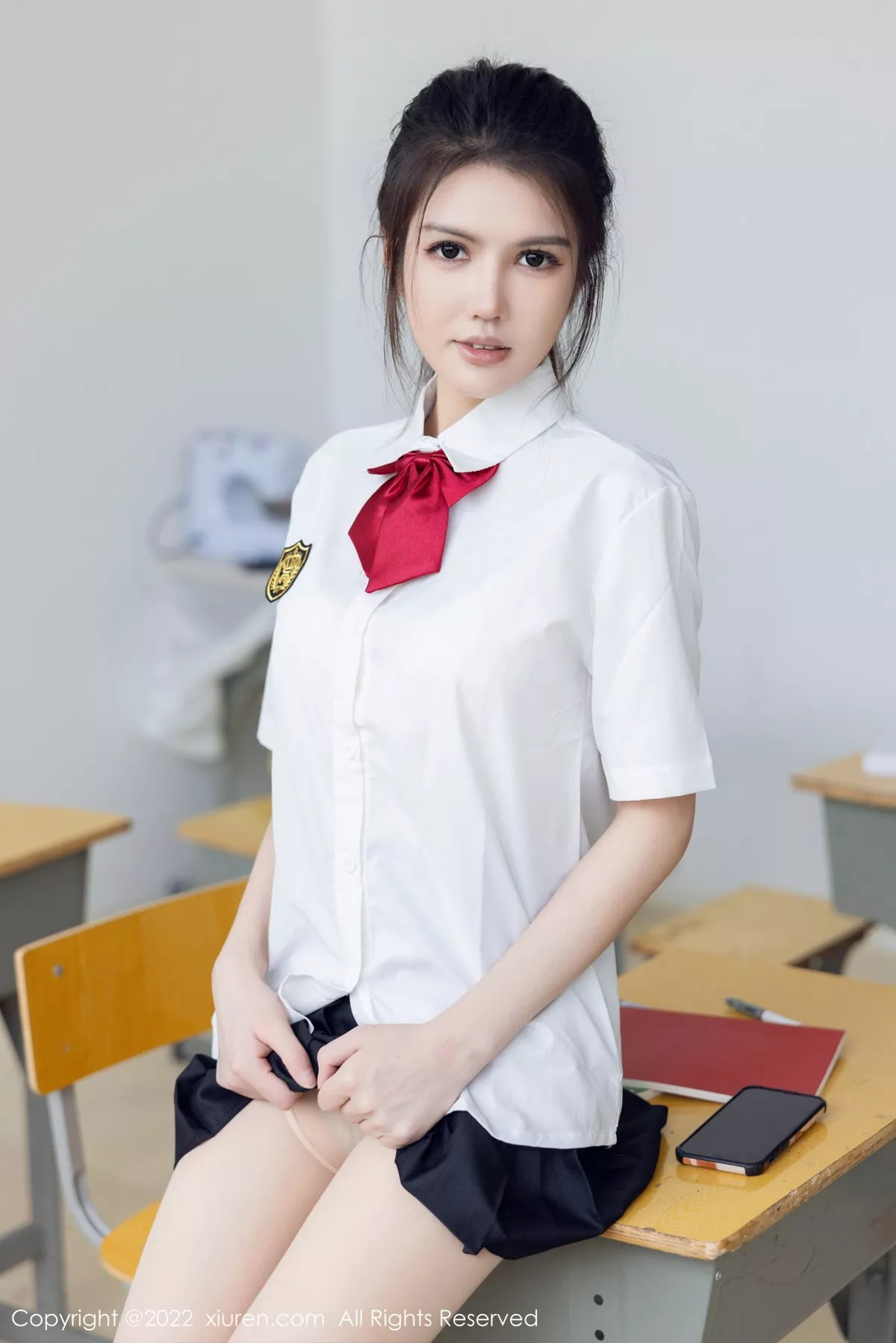 [XiuRen秀人网] 2022.10.26 No.5762 媛媛酱belle 丝袜白T [71P] NO.5