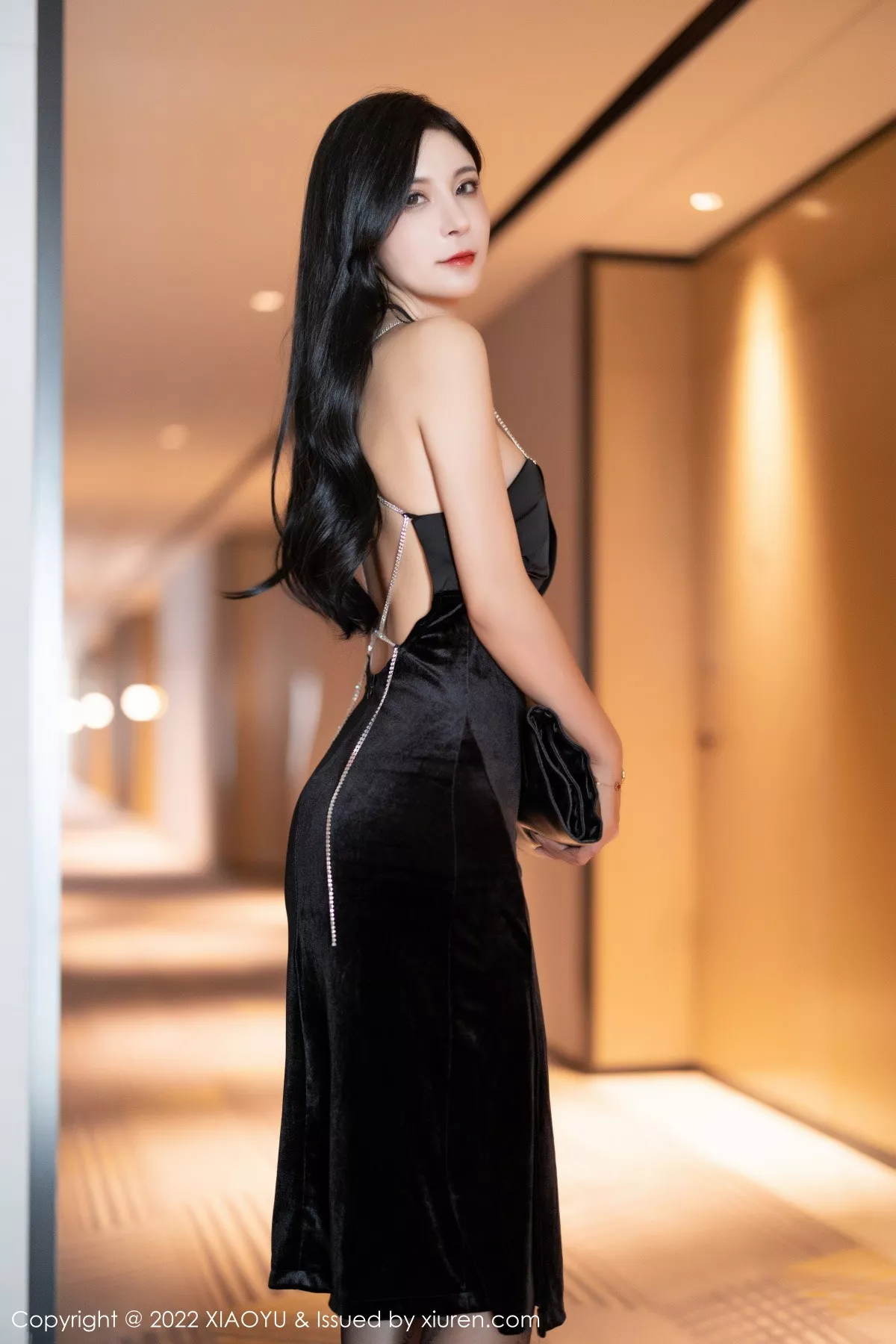 [XIAOYU语画界] 2022.11.21 VOL.908 小蛮妖Yummy 礼裙美腿 [86P] NO.2