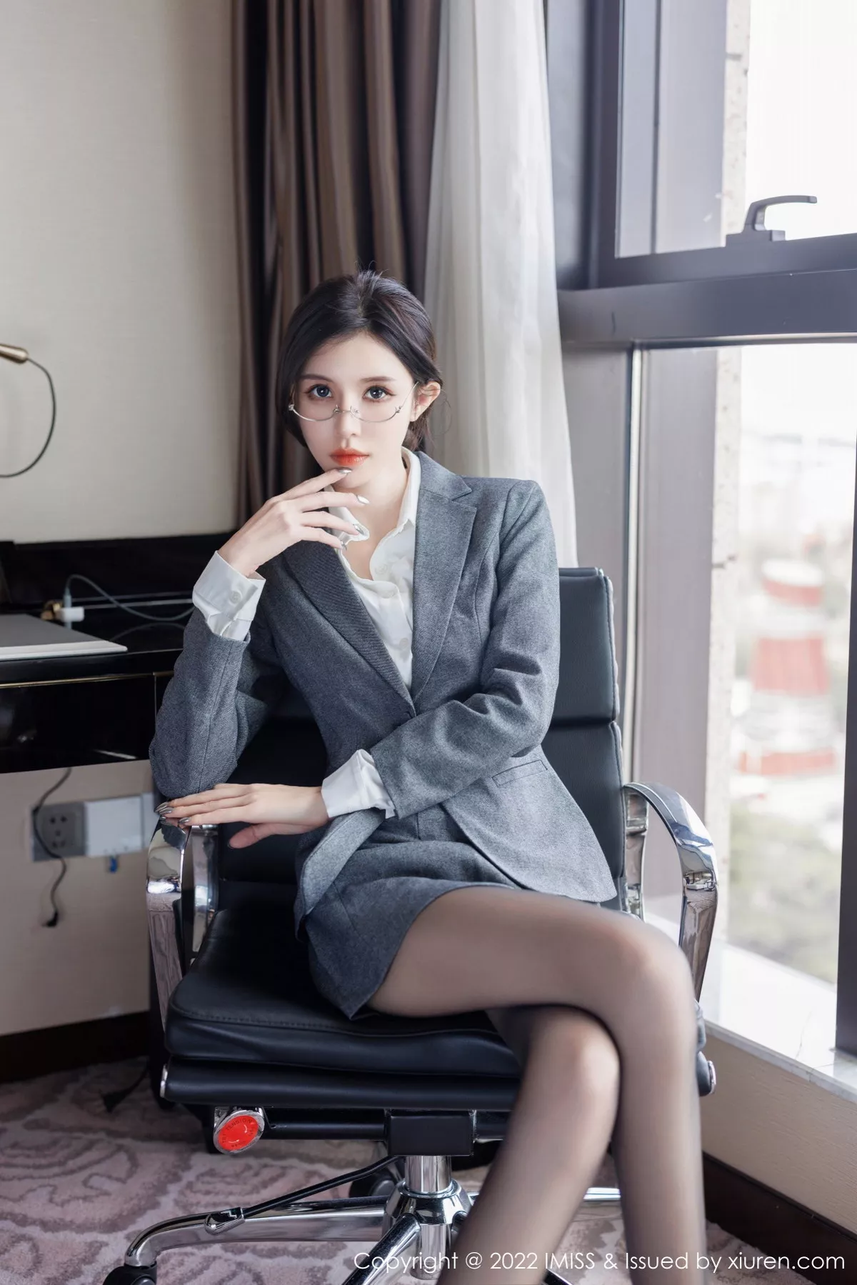 [IMISS爱蜜社] 2022.12.06 VOL.708 泥鳅鳅 制服黑丝 [55P] NO.6