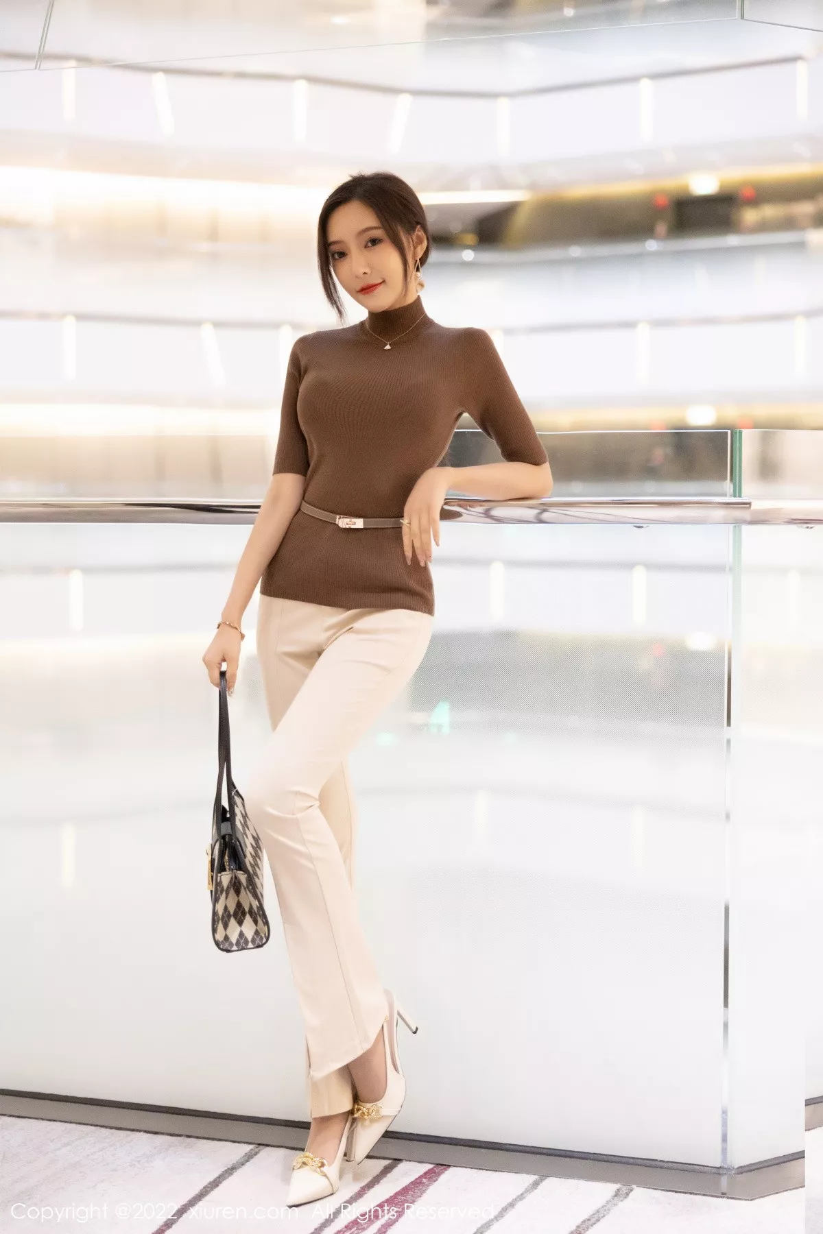 [XiuRen秀人网] 2022.12.09 No.5978 王馨瑶yanni 时尚美腿 [81P] NO.1