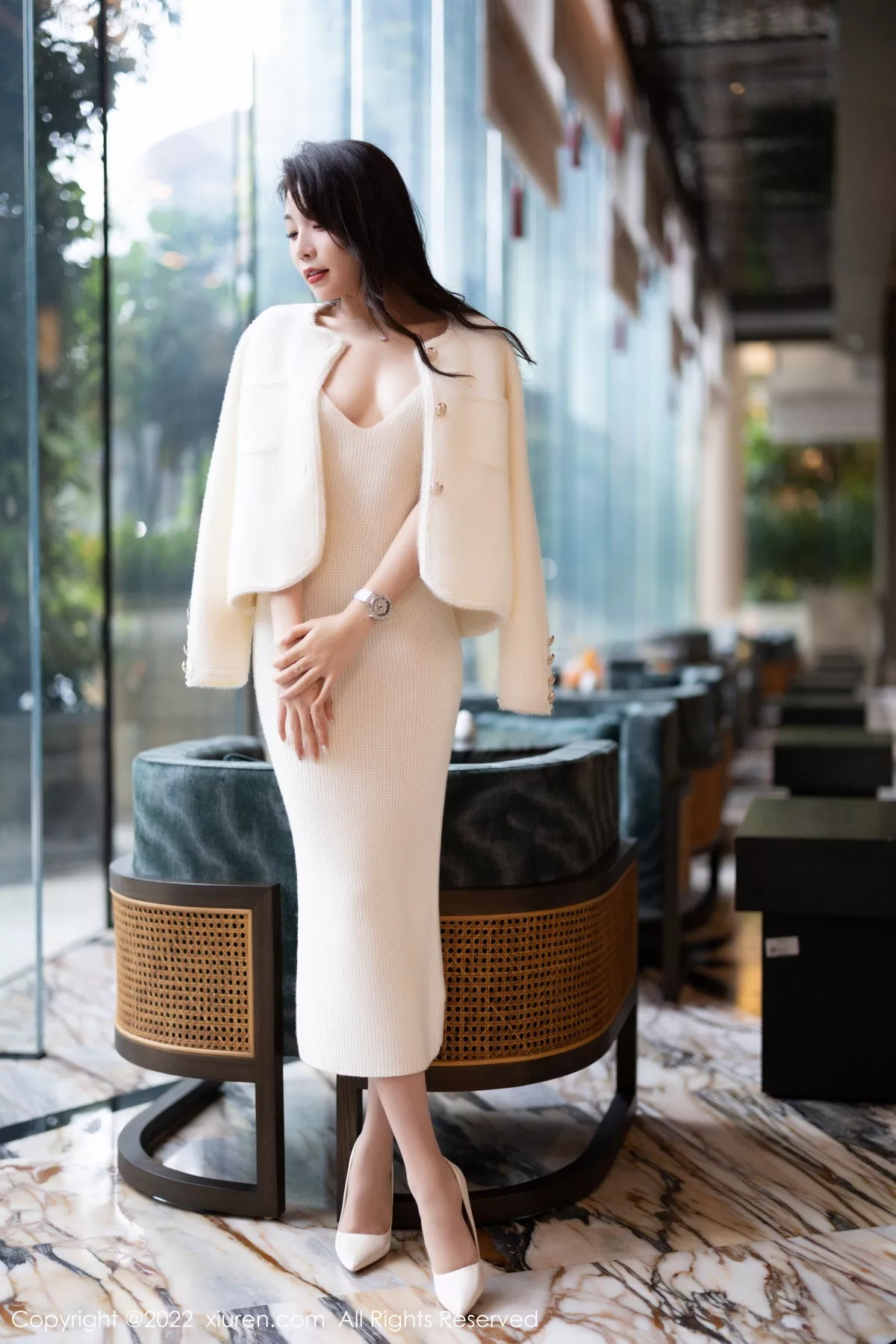 [XiuRen秀人网] 2022.12.16 No.6010 徐莉芝Booty 长裙美腿 [82P] NO.4