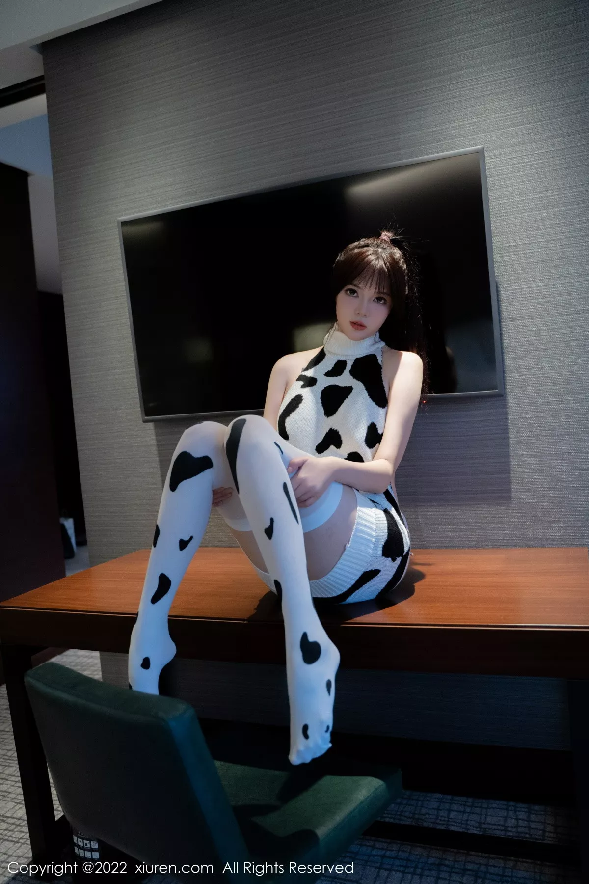 [XiuRen秀人网] 2022.11.23 No.5896 Arude薇薇 黑丝美腿 [56P] NO.7