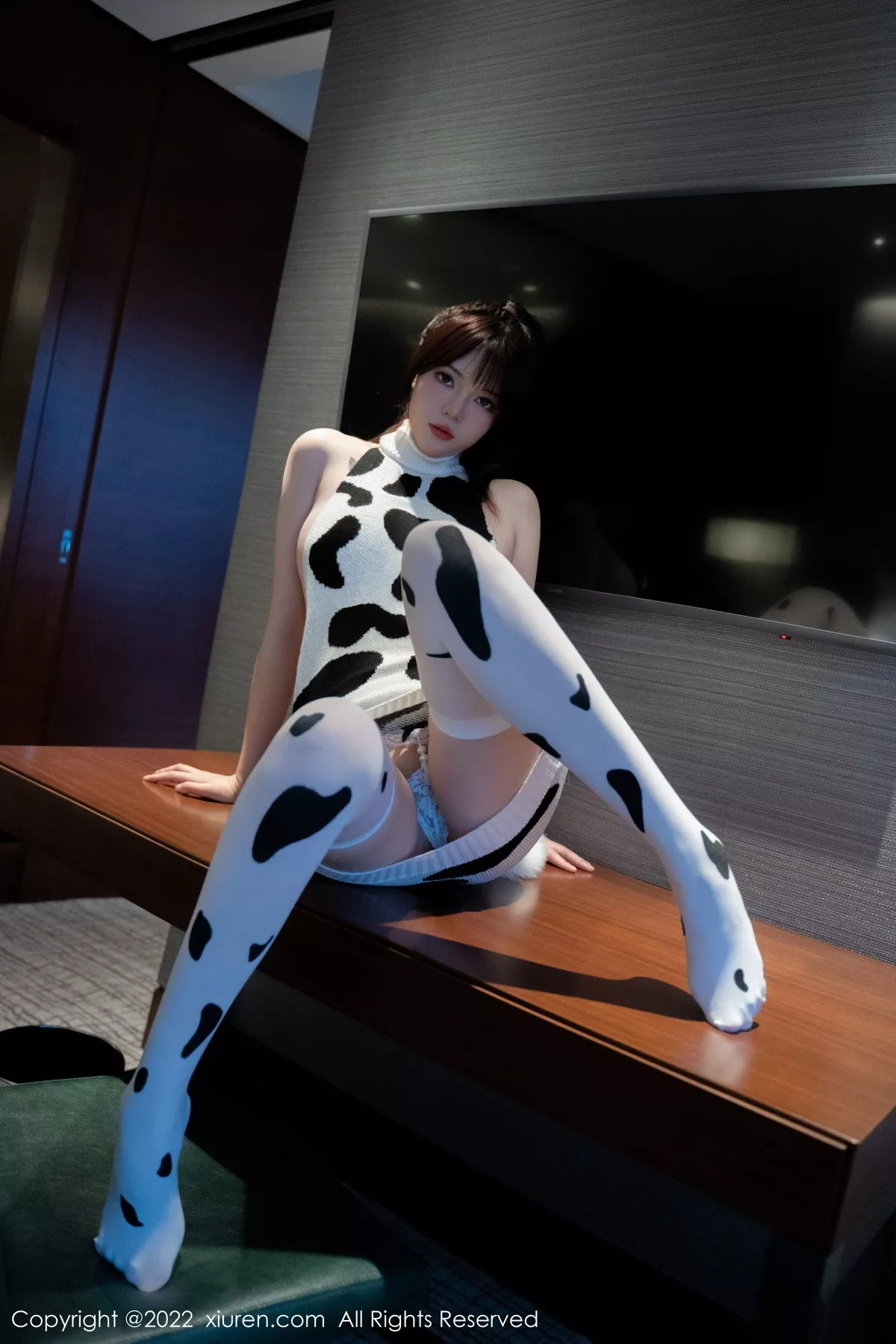 [XiuRen秀人网] 2022.11.23 No.5896 Arude薇薇 黑丝美腿 [56P] NO.9