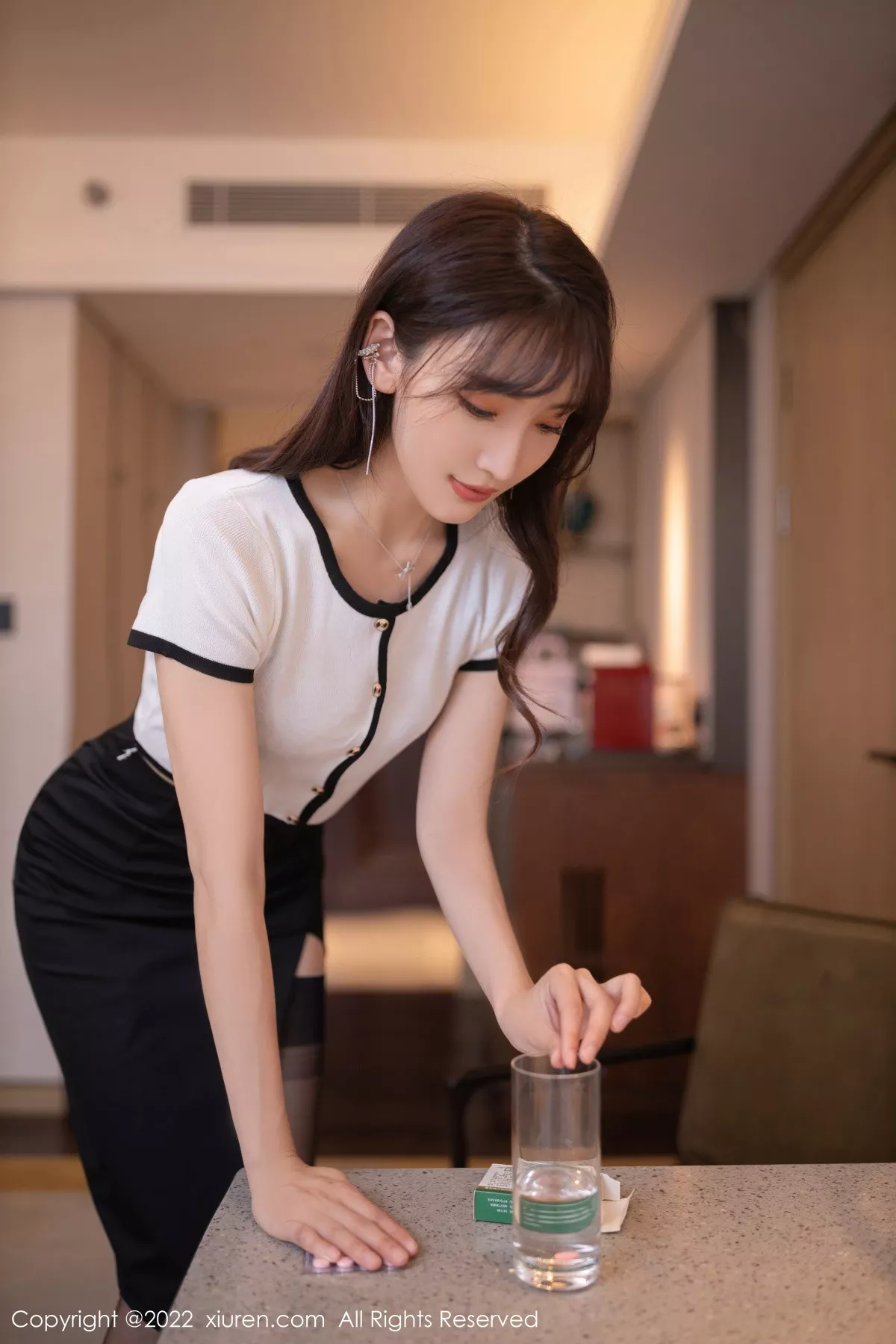 [XiuRen秀人网] 2022.12.29 No.6065 陆萱萱＆唐安琪 美腿丝袜 [81P] NO.8