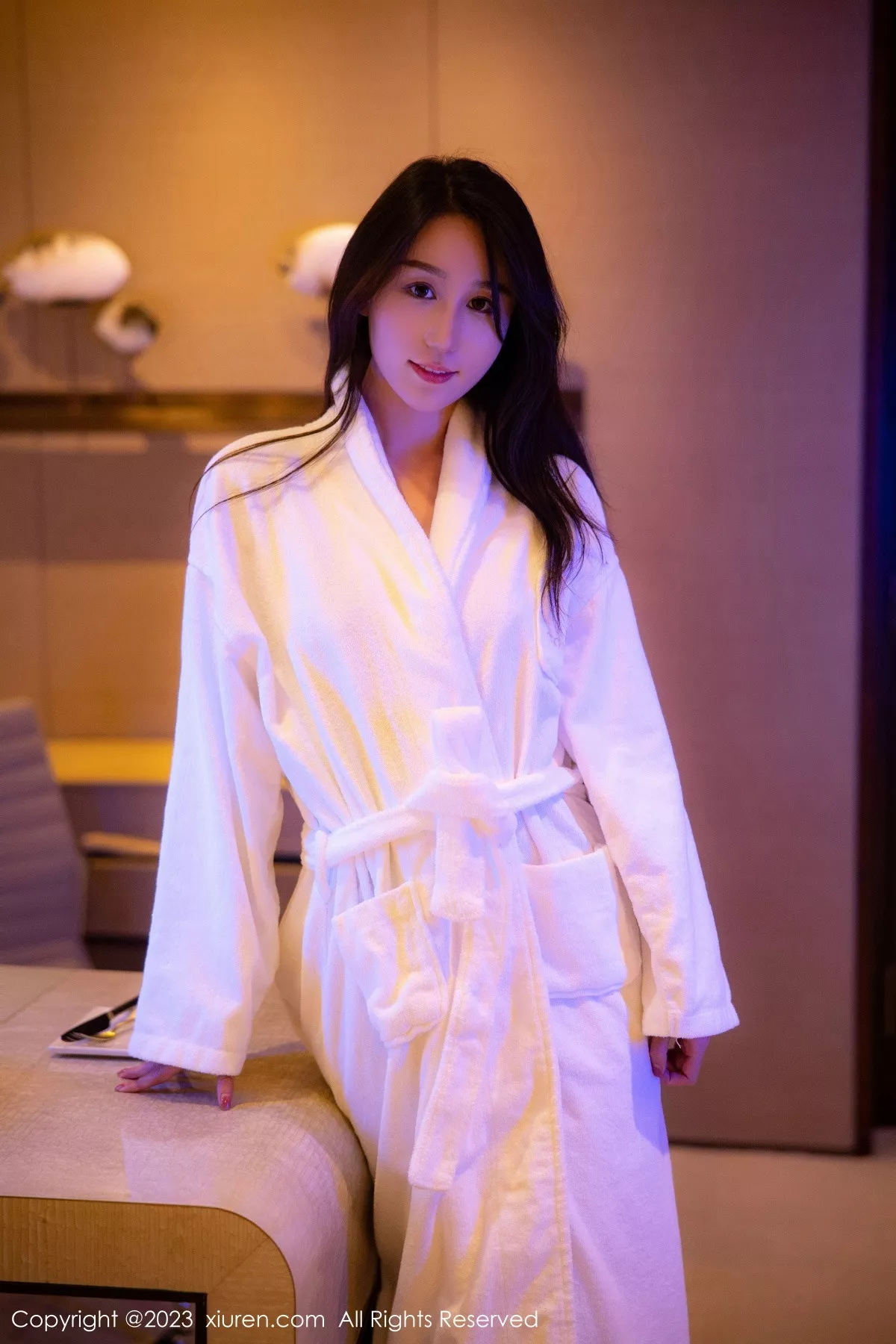 [XiuRen秀人网] 2023.01.04 No.6083 薇薇酱 睡袍美腿 [84P] NO.2