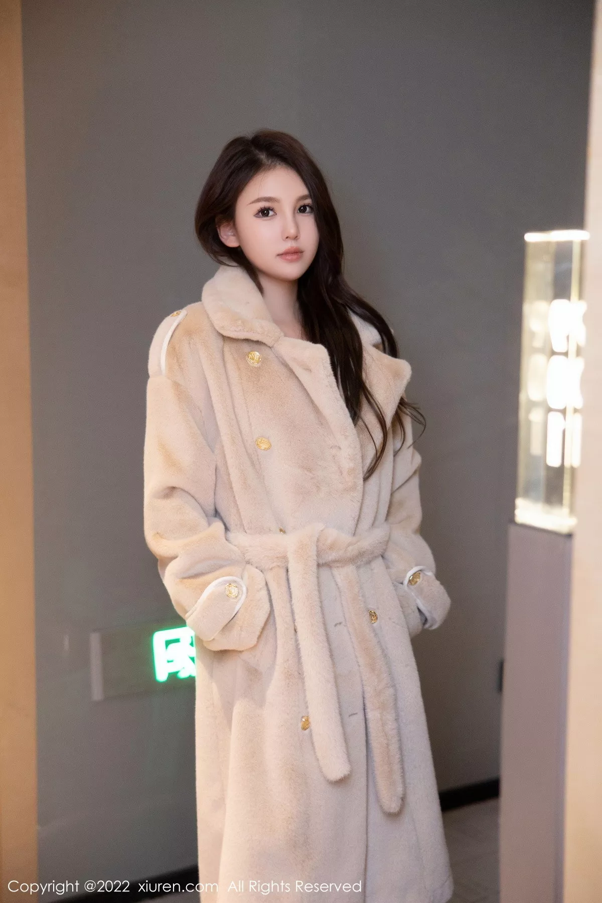 [XiuRen秀人网] 2022.12.21 No.6023 美羊羊 黑丝美腿 [72P] NO.1