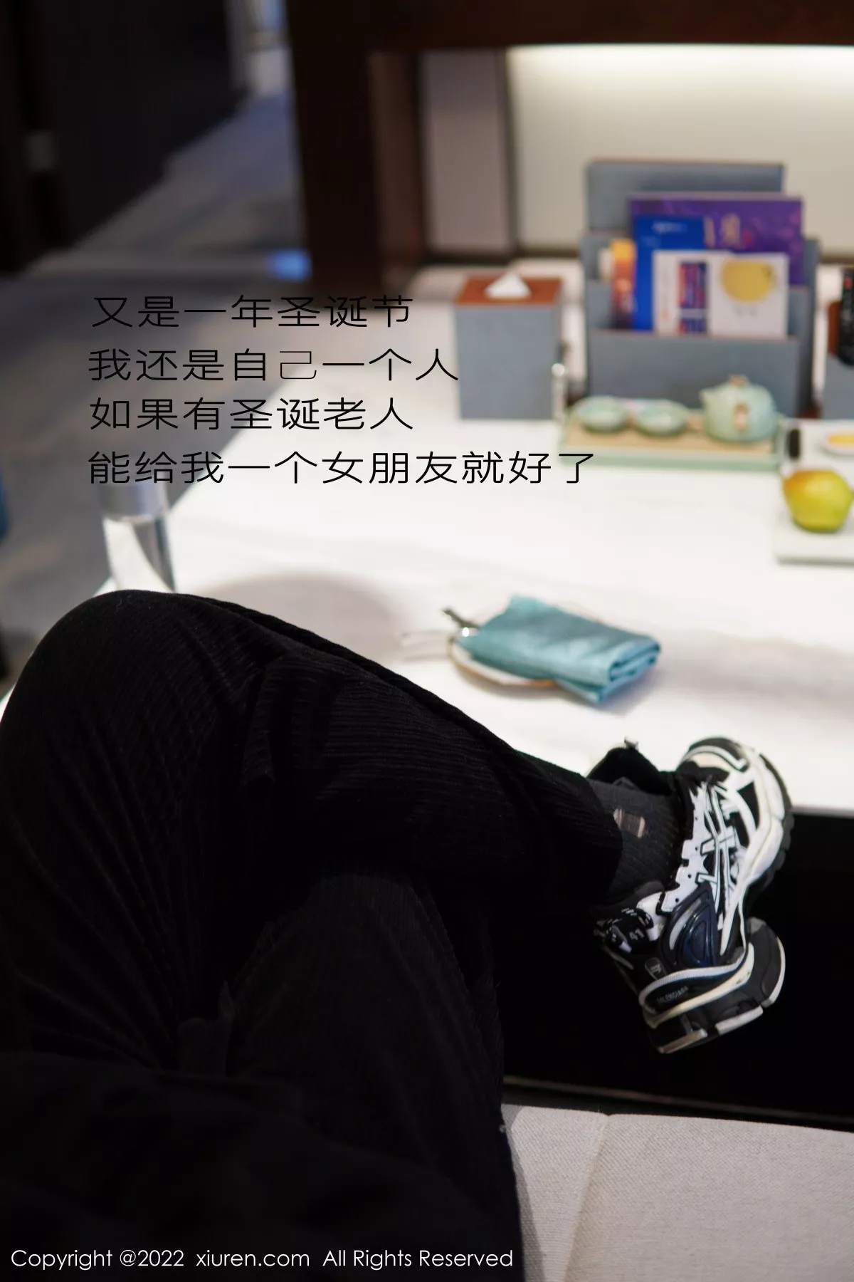 [XiuRen秀人网] 2022.12.21 No.6022 桃桃子_ 新人美腿 [72P] NO.1