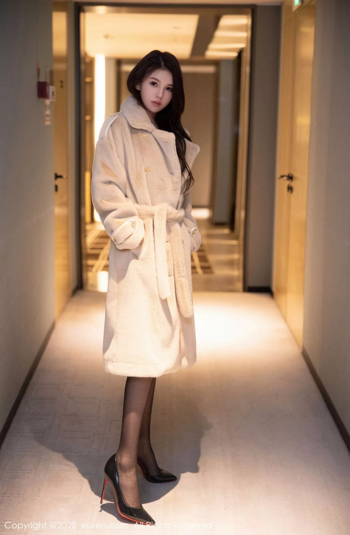 [XiuRen秀人网] 2022.12.21 No.6023 美羊羊 黑丝美腿 [72P] NO.3