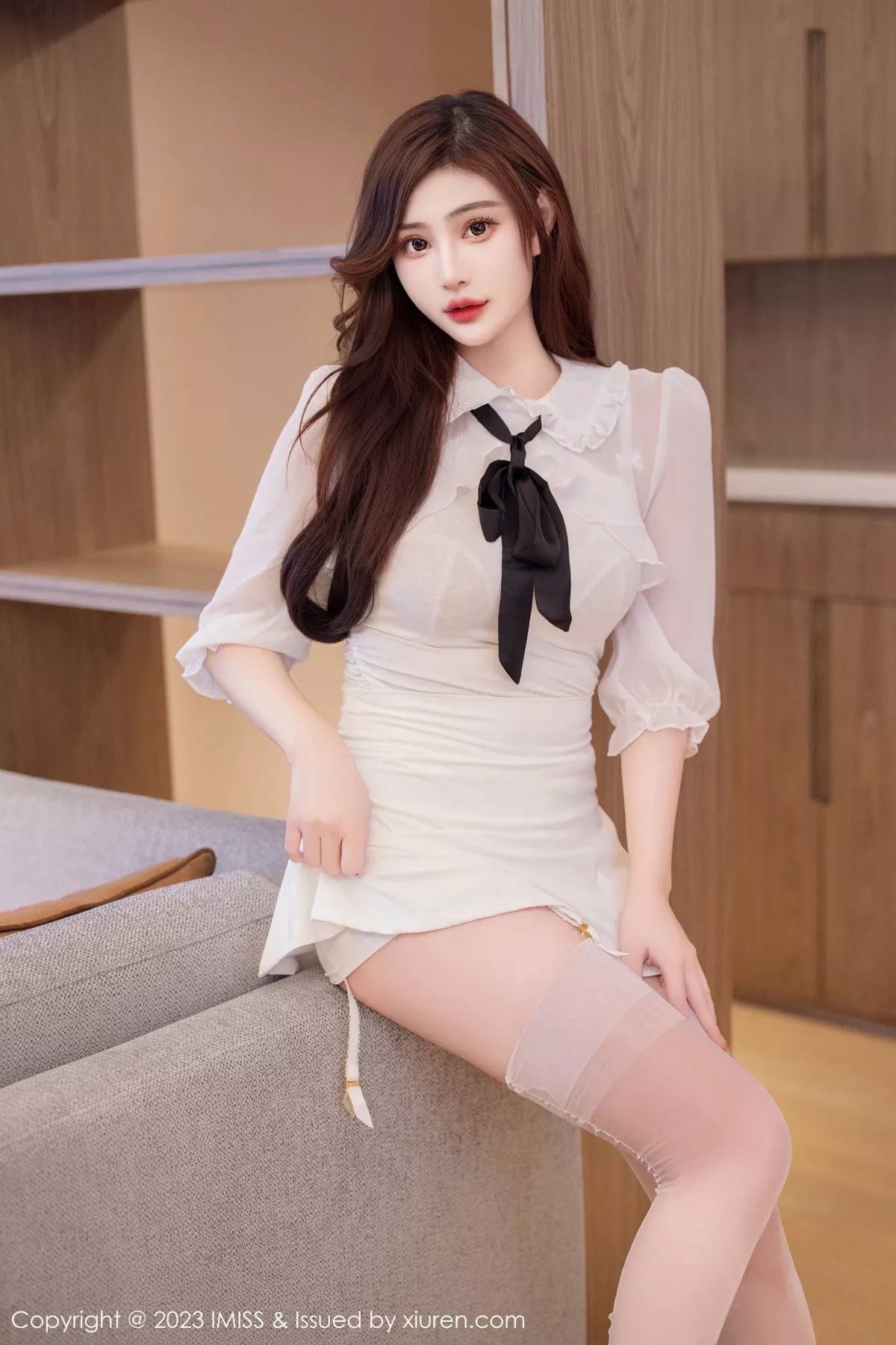 [IMISS爱蜜社] 2023.01.16 VOL.712 Lavinia肉肉 丝袜美腿 [44P] NO.11