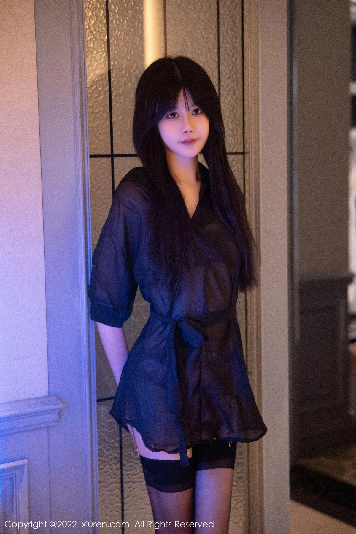 [XiuRen秀人网] 2022.12.22 No.6030 77qiqi 黑丝美腿 [72P] NO.1