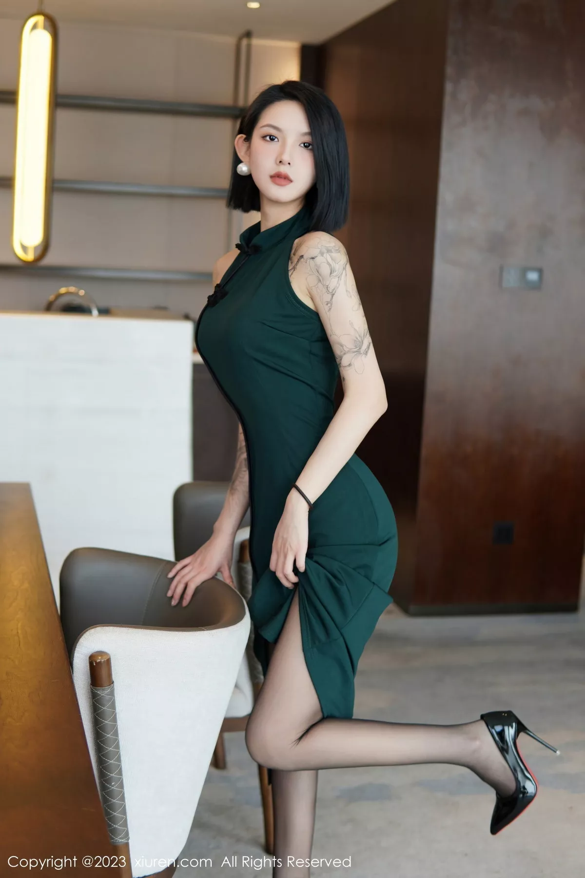 [XiuRen秀人网] 2023.02.02 No.6205 乔一一 黑丝美腿 [84P] NO.7