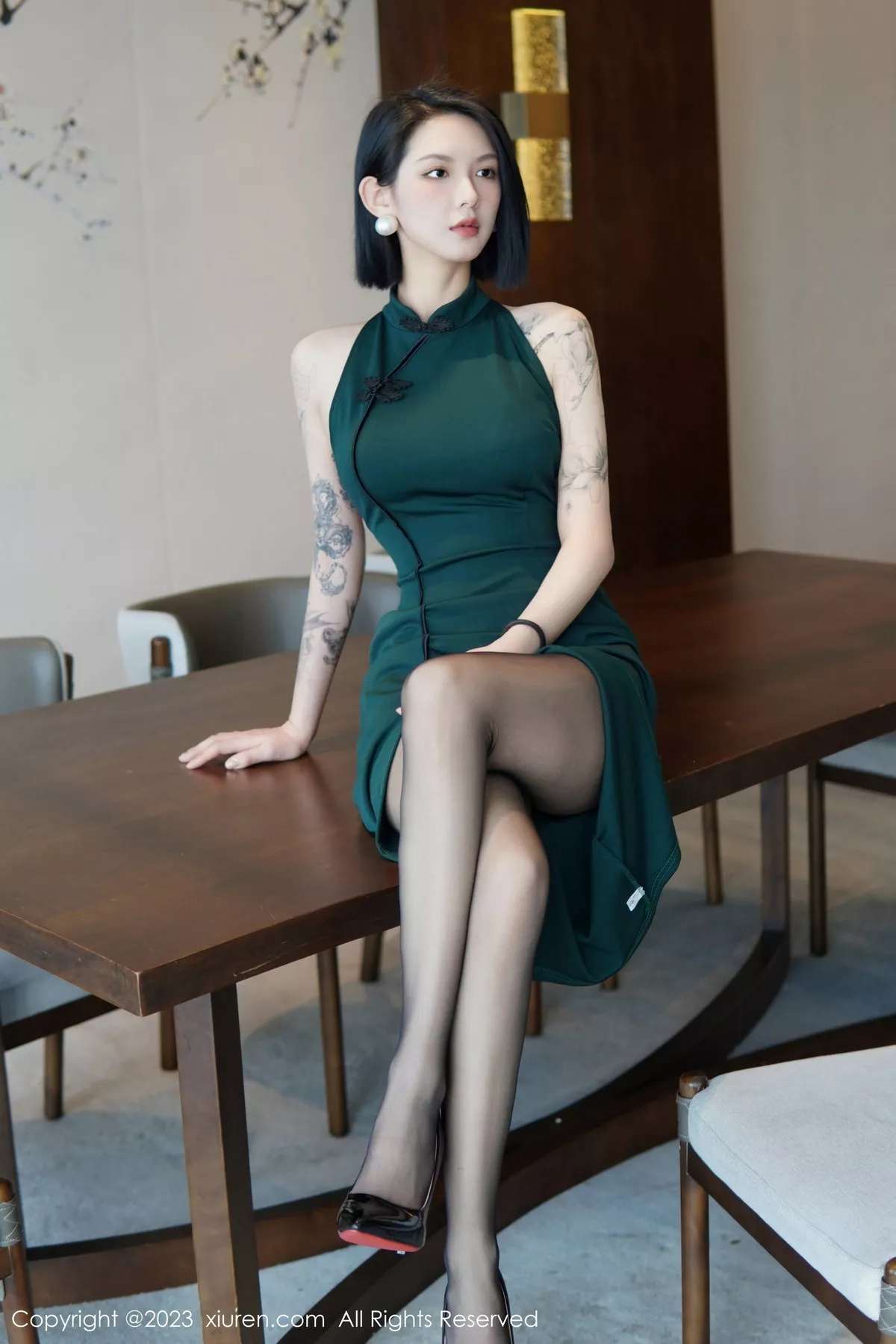 [XiuRen秀人网] 2023.02.02 No.6205 乔一一 黑丝美腿 [84P] NO.5