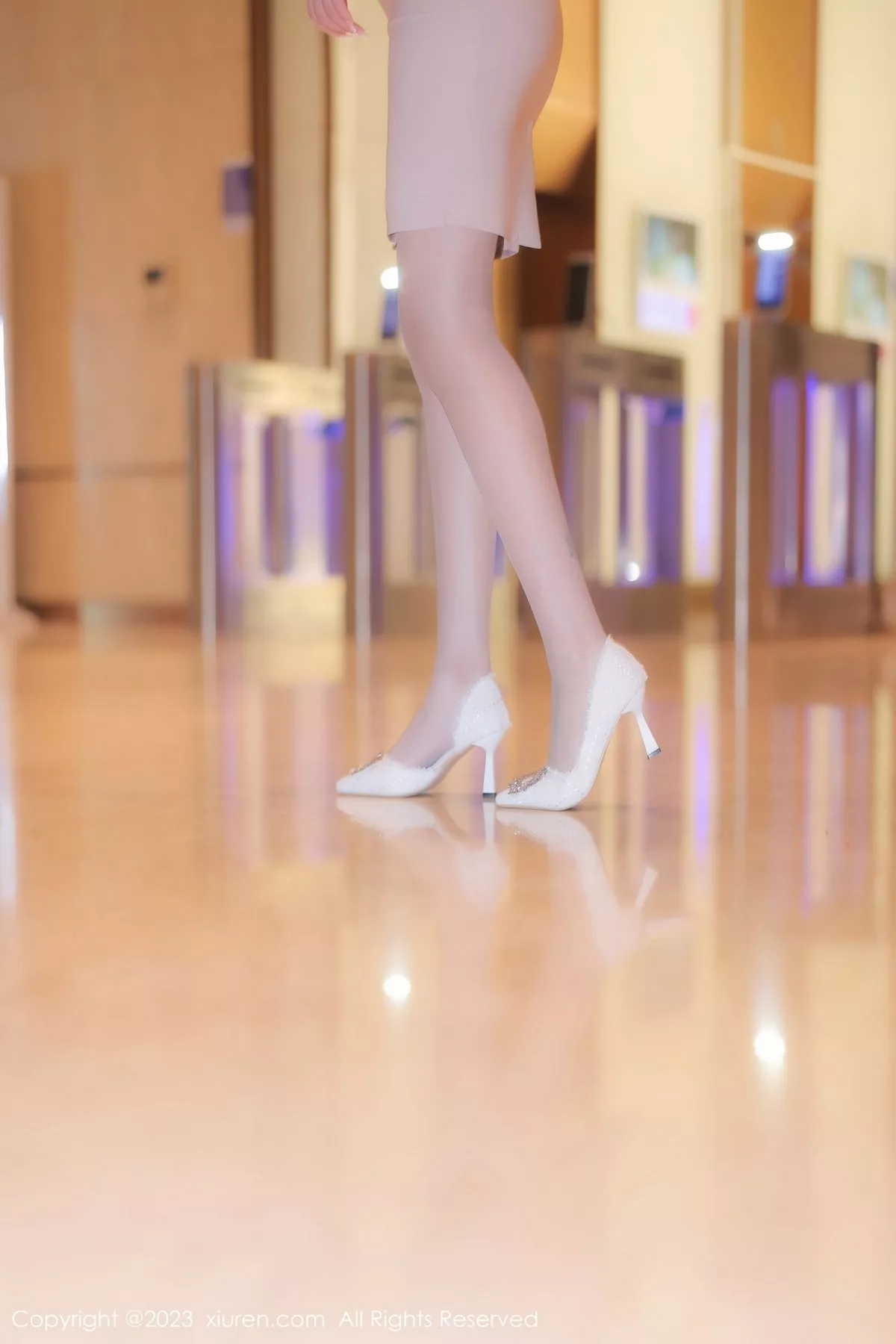 [XiuRen秀人网] 2023.02.02 No.6207 江真真 妩媚美腿 [110P] NO.6