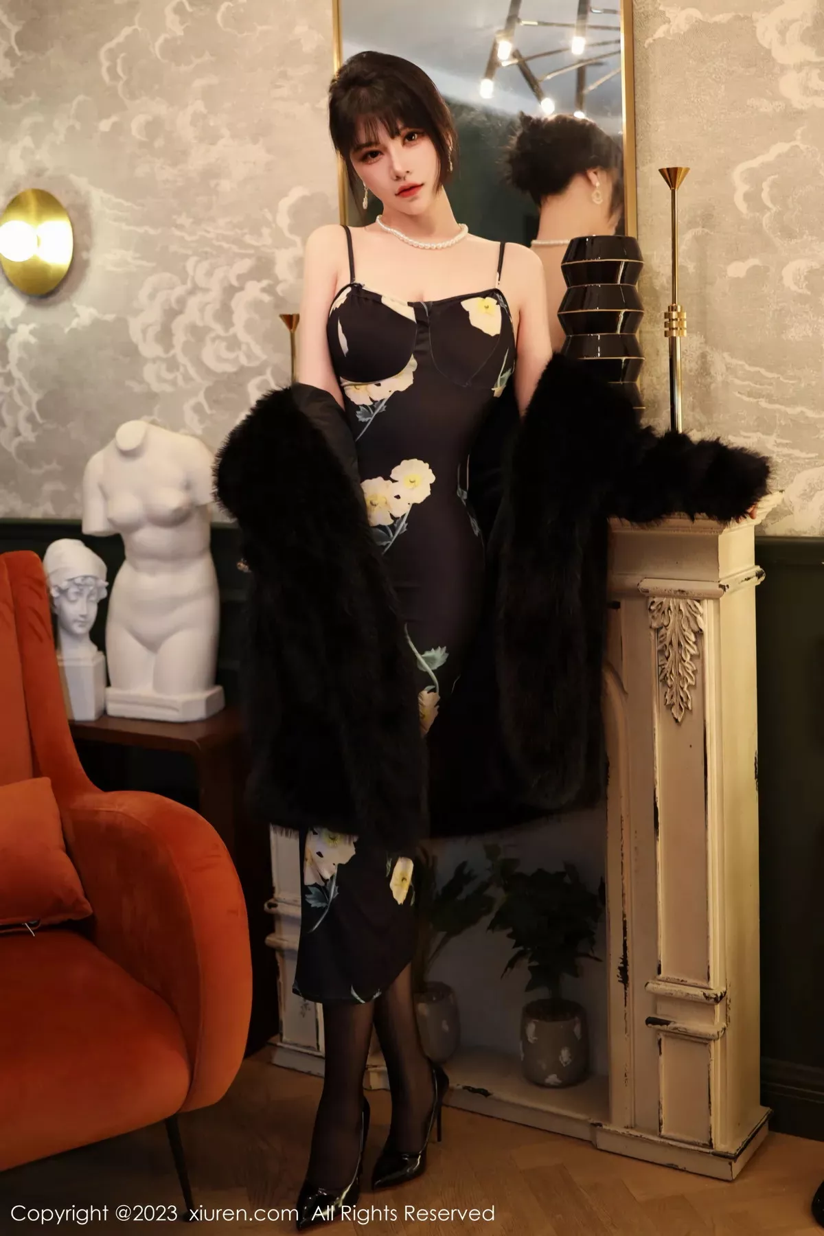 [XiuRen秀人网] 2023.02.06 No.6220 桃桃子_ 黑丝美腿 [85P] NO.4