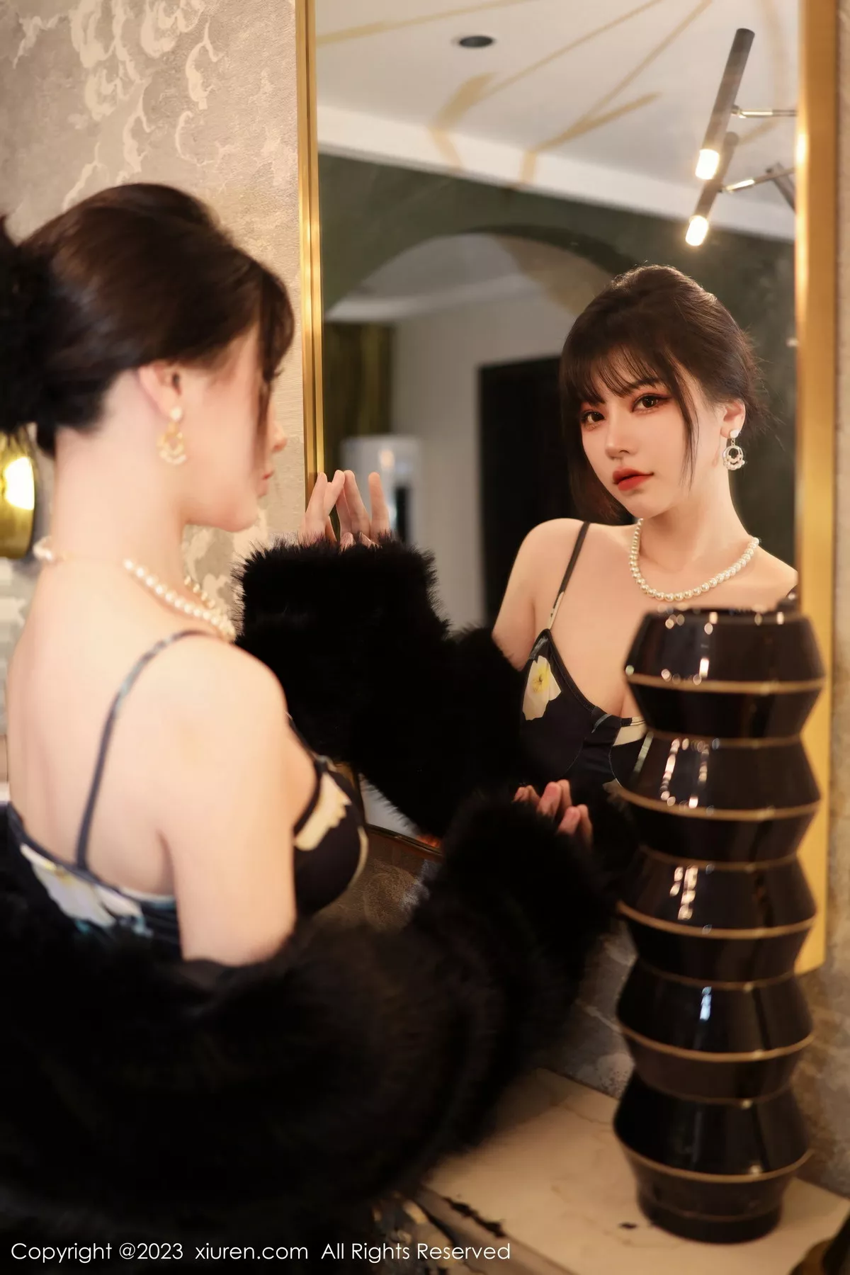 [XiuRen秀人网] 2023.02.06 No.6220 桃桃子_ 黑丝美腿 [85P] NO.9