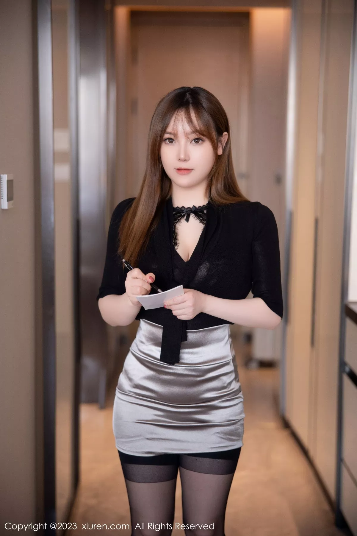 [XiuRen秀人网] 2023.02.15 No.6269 豆瓣酱 短裙黑丝 [88P] NO.8