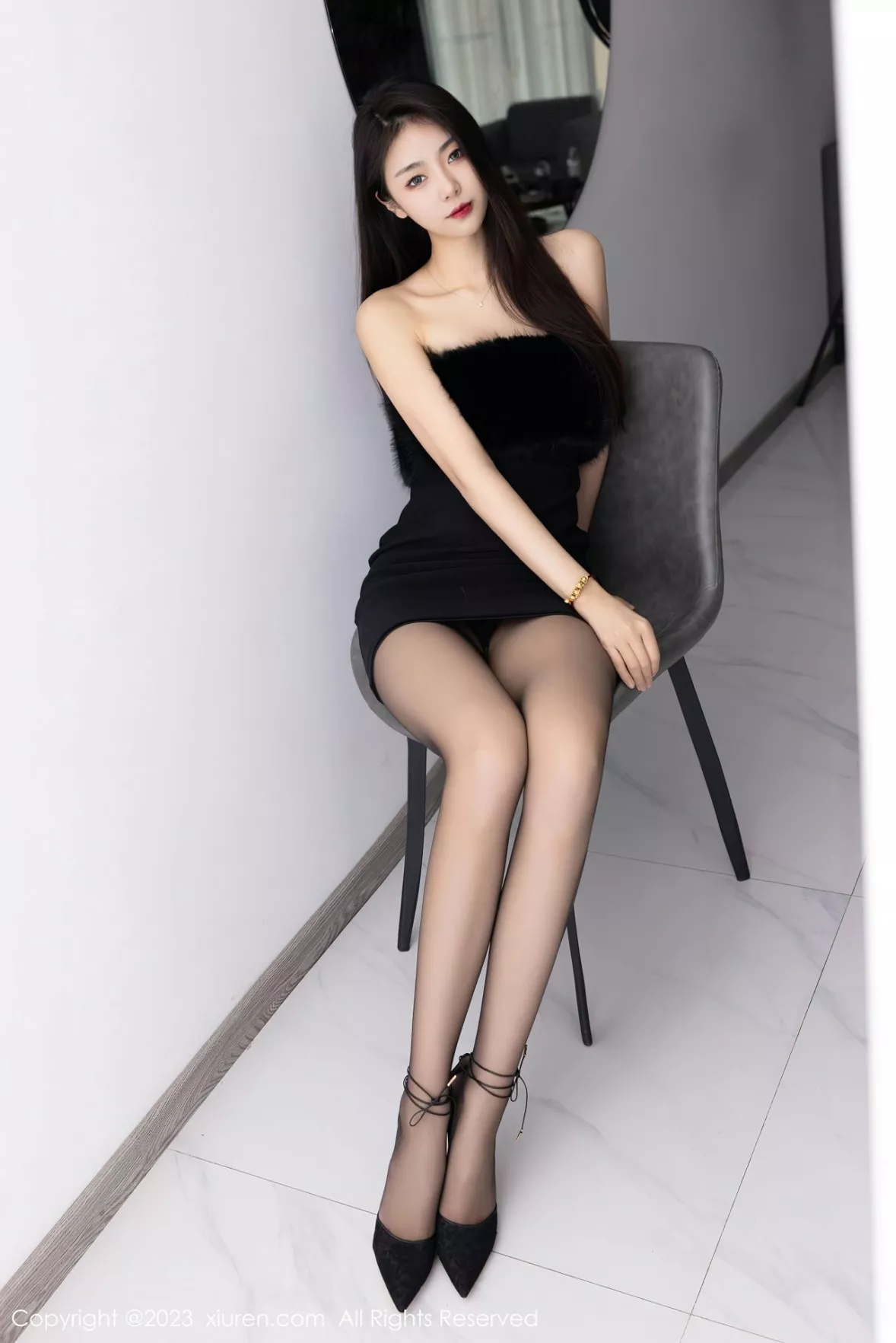 [XiuRen秀人网] 2023.02.16 No.6275 可乐Vicky 美腿黑丝 [60P] NO.4