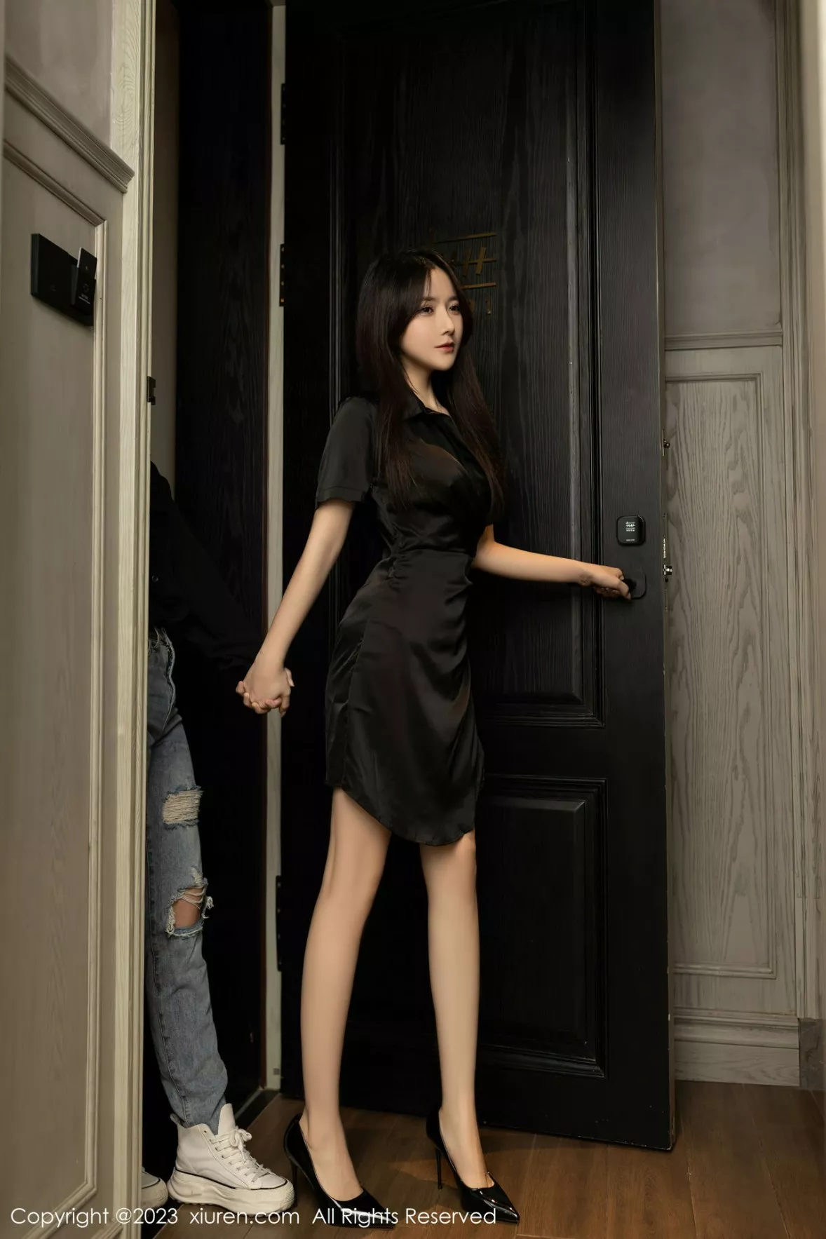 [XiuRen秀人网] 2023.01.20 No.6172 鱼子酱Fish 妩媚美腿 [88P] NO.1