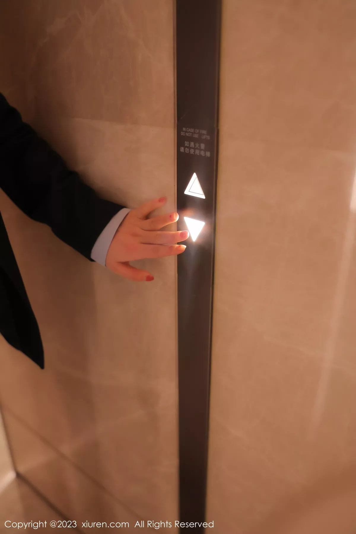 [XiuRen秀人网] 2023.01.30 No.6190 豆瓣酱 制服美臀 [78P] NO.11