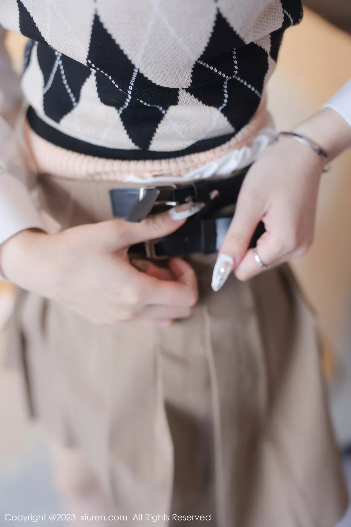 [XiuRen秀人网] 2023.02.27 No.6329 谢小蒽 短裙美腿 [94P] NO.12