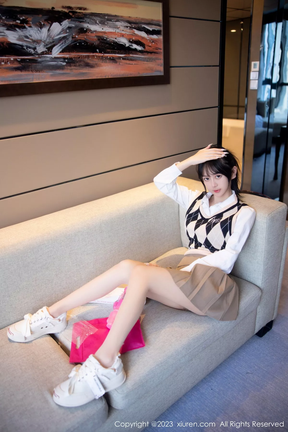 [XiuRen秀人网] 2023.02.27 No.6329 谢小蒽 短裙美腿 [94P] NO.11