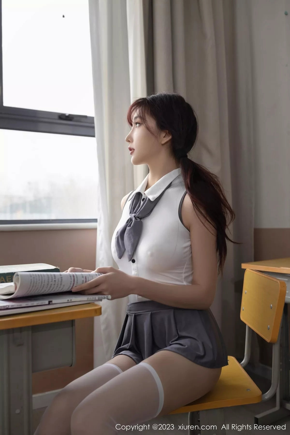 [XiuRen秀人网] 2023.03.02 No.6353 陆萱萱 短裙美腿 [81P] NO.2