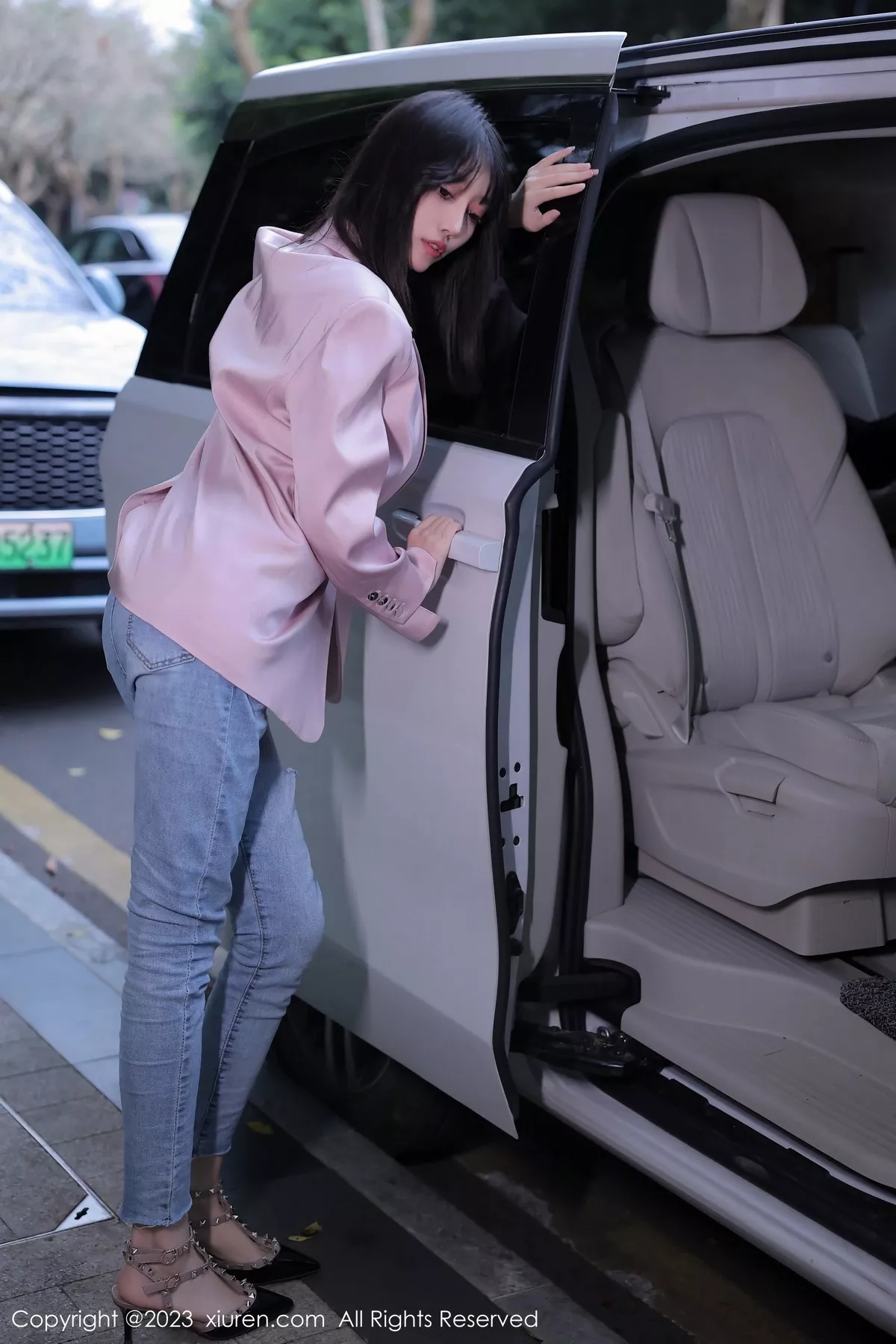 [XiuRen秀人网] 2023.03.03 No.6355 玥儿玥er 万宁旅拍 [55P] NO.10