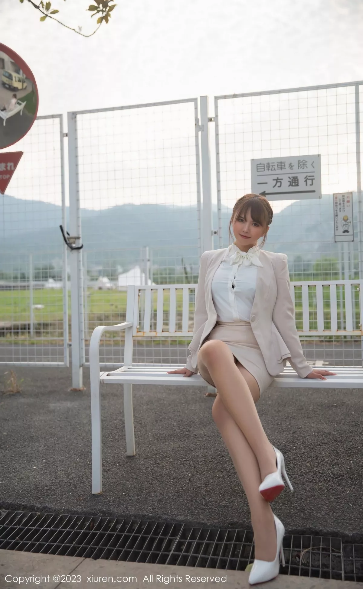 [XiuRen秀人网] 2023.03.08 No.6383 张思允Nice 短裙美臀 [87P] NO.1