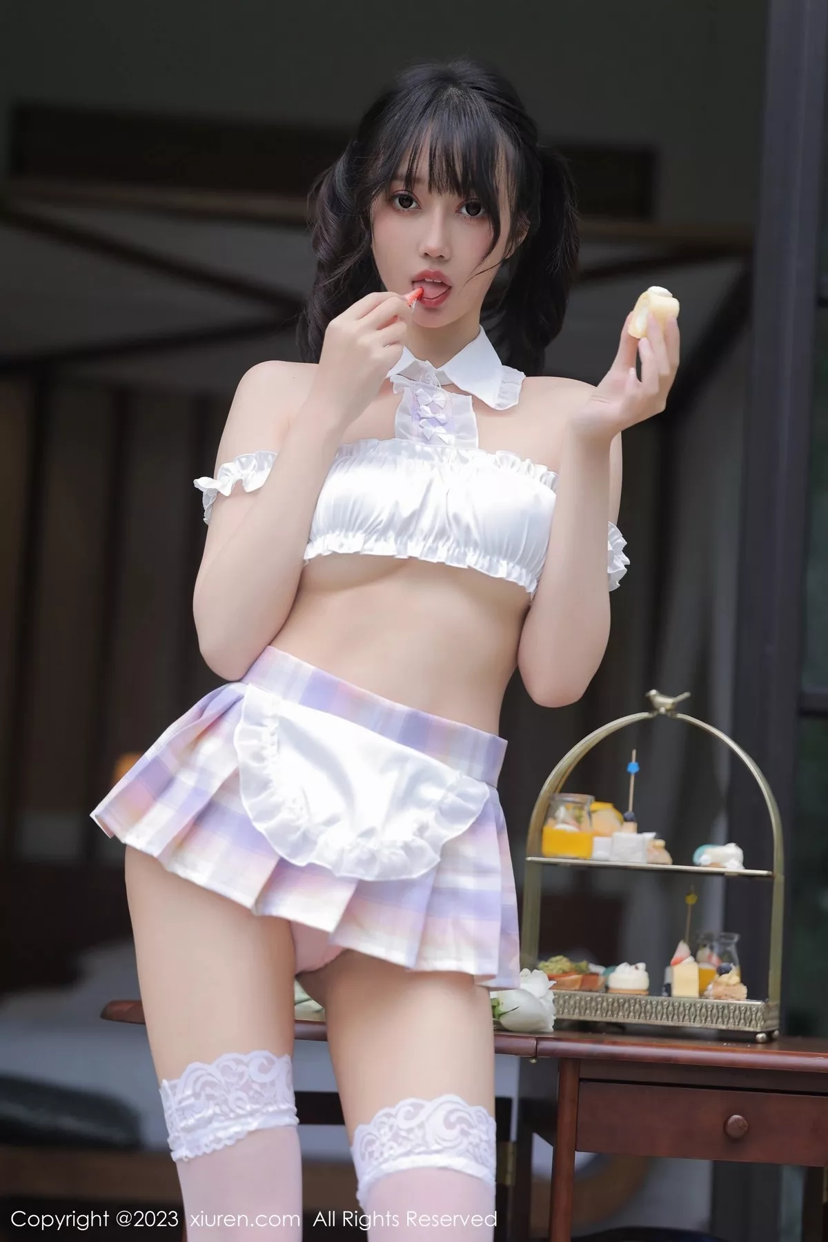 [XiuRen秀人网] 2023.03.10 No.6392 玥儿玥er 女仆服美腿 [52P] NO.5