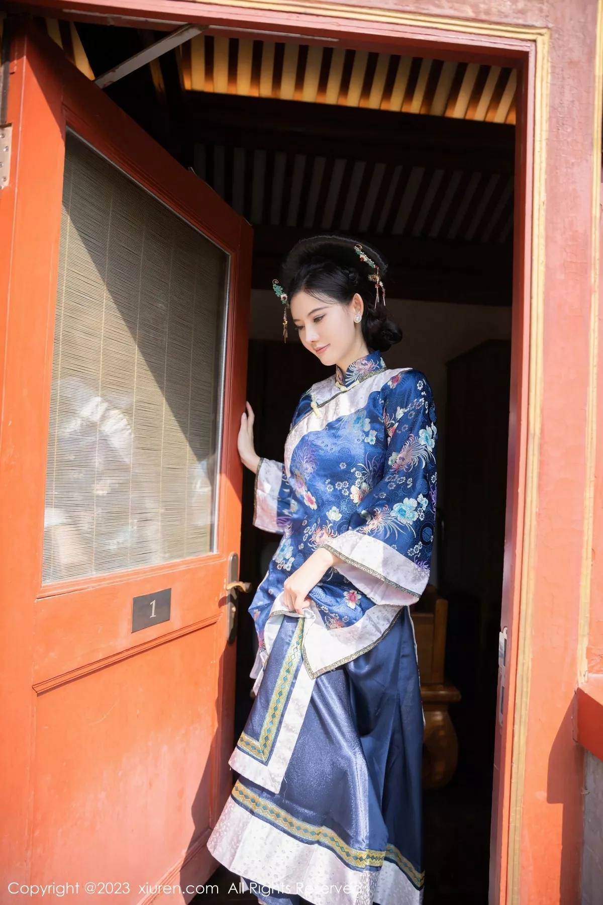 [XiuRen秀人网] 2023.03.10 No.6398 就是阿朱啊 宫廷服饰 [86P] NO.10