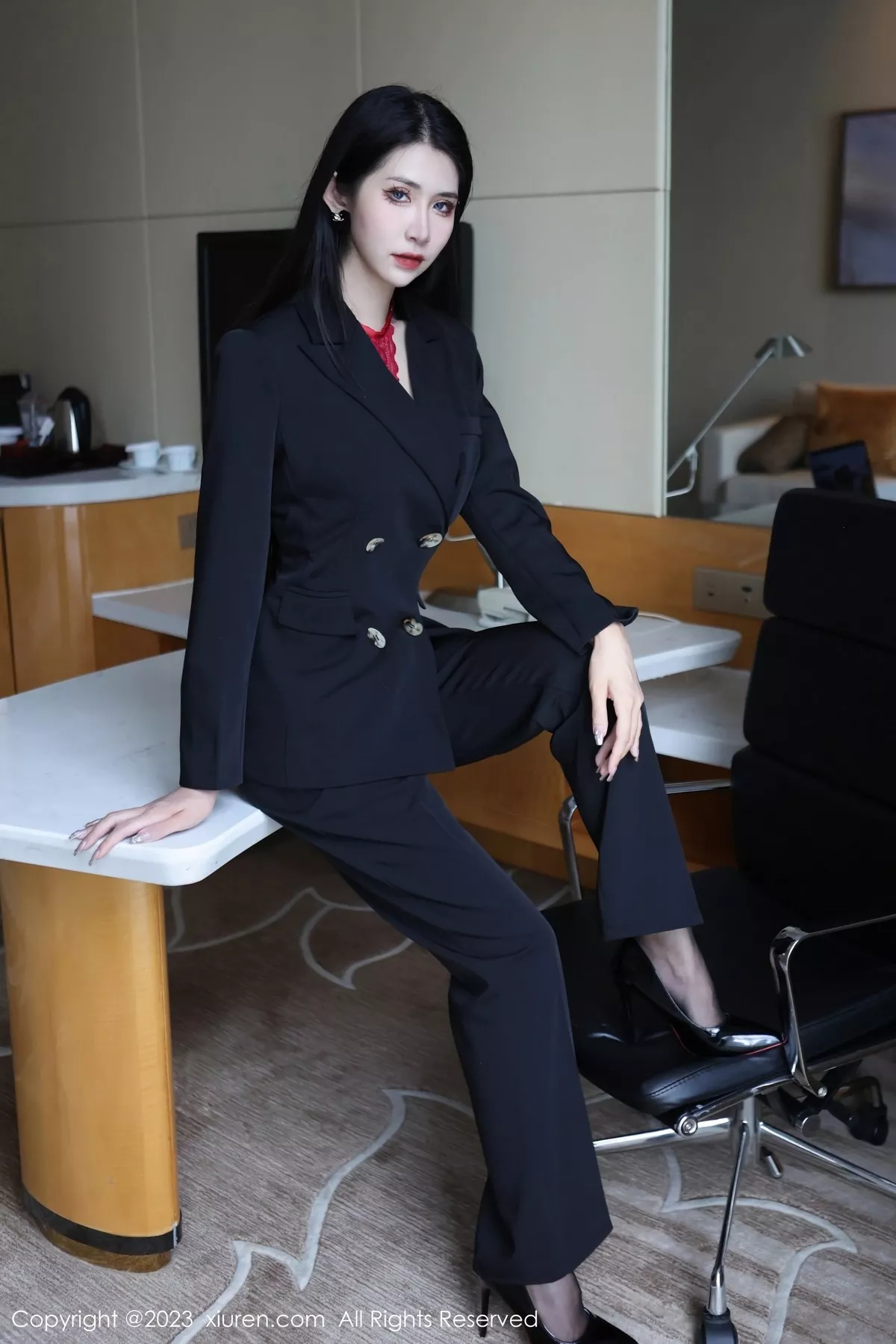 [XiuRen秀人网] 2023.03.13 No.6402 依娜Yina 美腿新人 [112P] NO.8