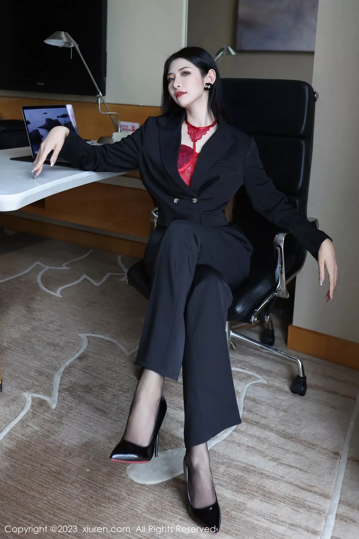 [XiuRen秀人网] 2023.03.13 No.6402 依娜Yina 美腿新人 [112P] NO.2