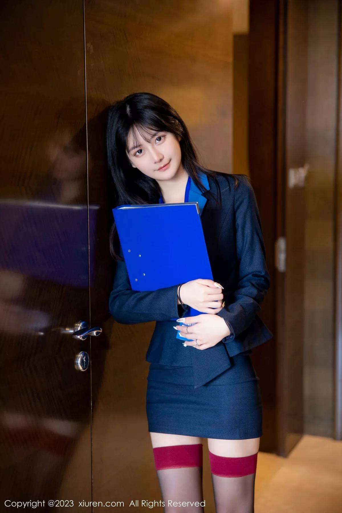 [XiuRen秀人网] 2023.03.13 No.6407 谢小蒽 黑丝美腿 [91P] NO.5