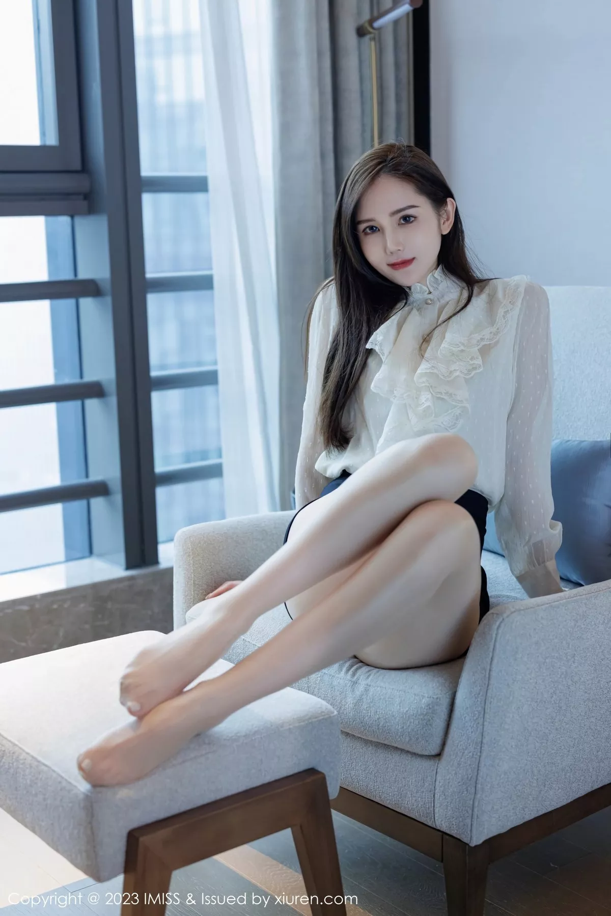 [IMISS爱蜜社] 2023.03.13 VOL.722 SISY思 短裙丝袜 [50P] NO.12