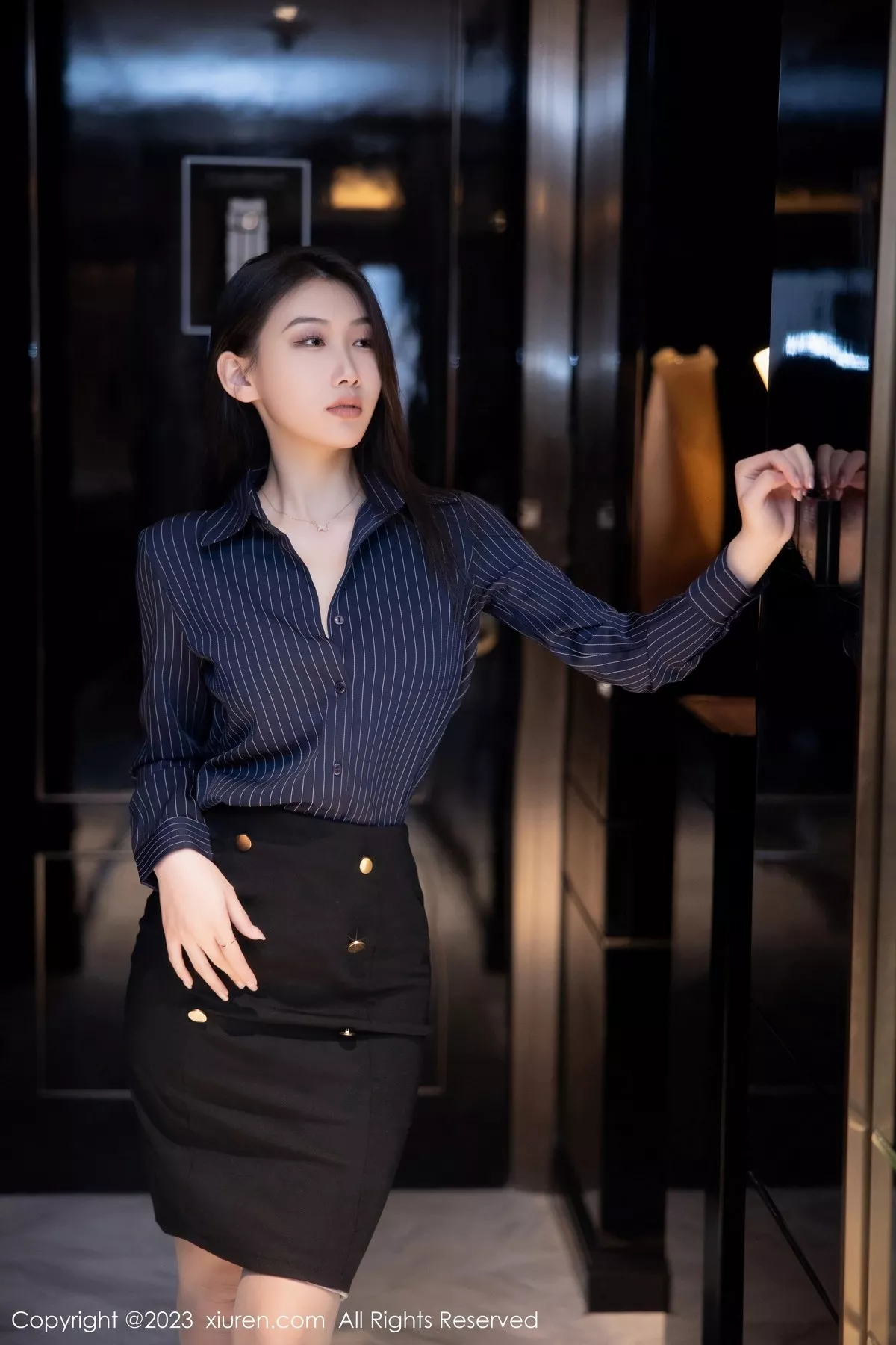 [XiuRen秀人网] 2023.03.15 No.6418 李佳芮Cherie 短裙美腿 [75P] NO.1