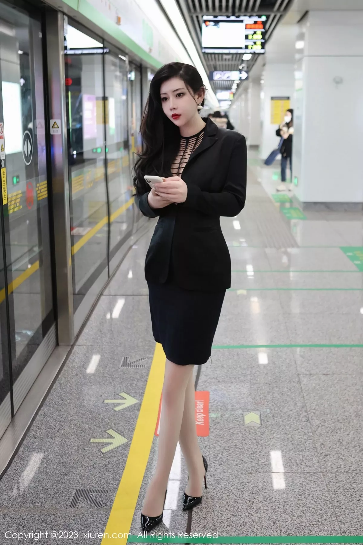 [XiuRen秀人网] 2023.03.16 No.6421 王婉悠Queen 丝袜OL [93P] NO.1