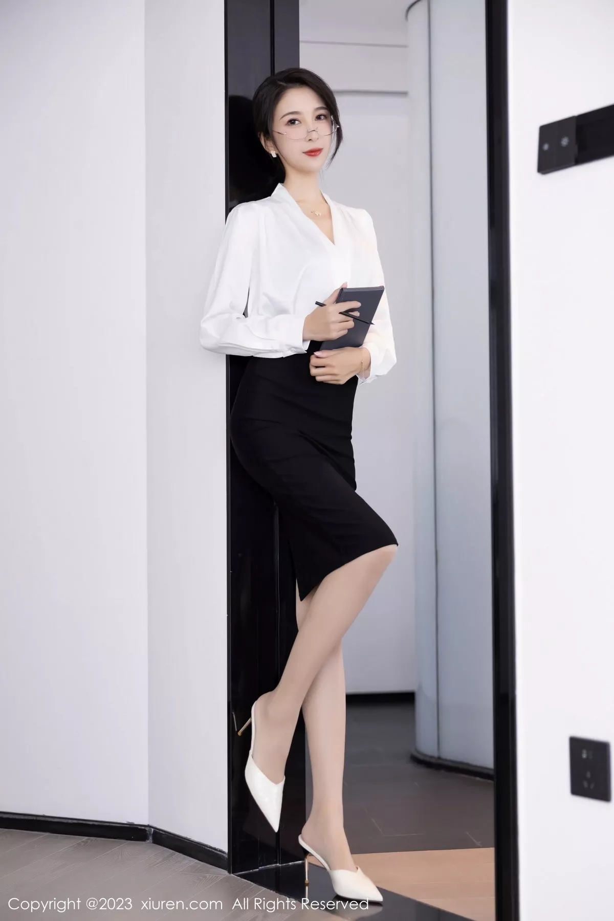 [XiuRen秀人网] 2023.03.20 No.6439 林乐一 短裙美腿 [86P] NO.7