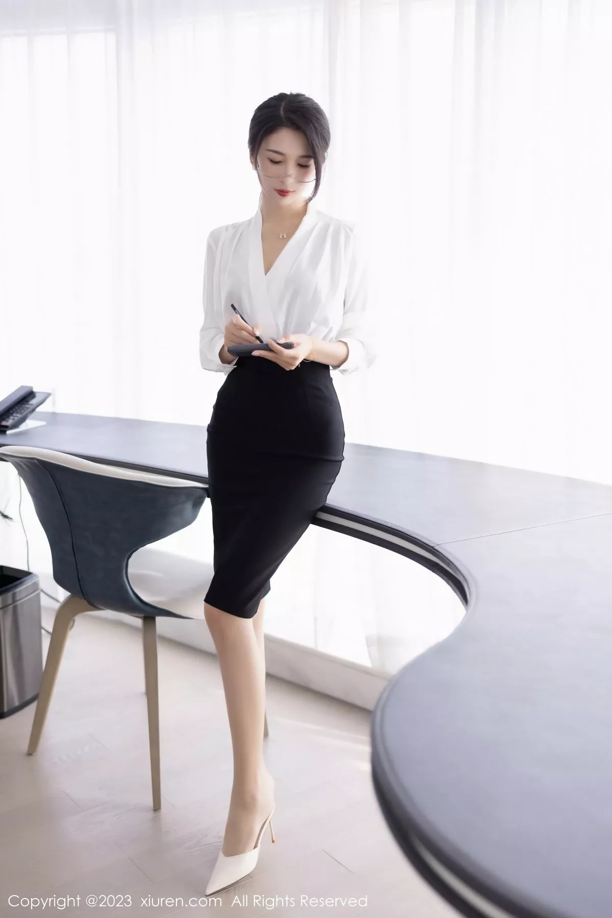 [XiuRen秀人网] 2023.03.20 No.6439 林乐一 短裙美腿 [86P] NO.12