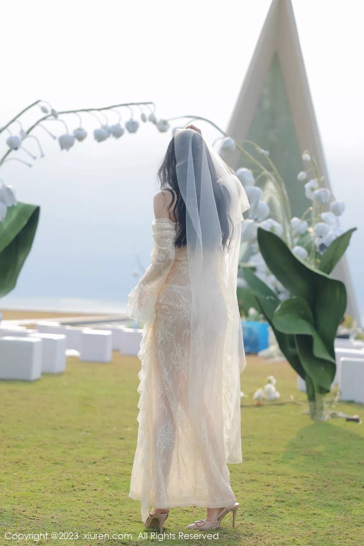 [XiuRen秀人网] 2023.02.22 No.6303 尹甜甜 万宁旅拍 [54P] NO.1