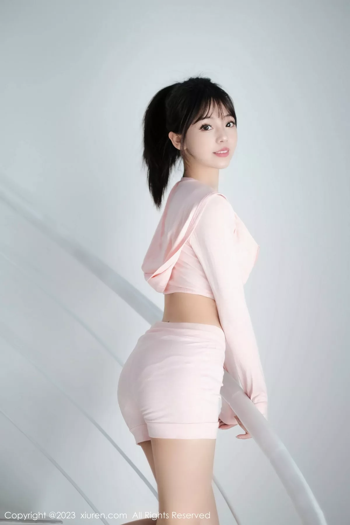 [XiuRen秀人网] 2023.03.29 No.6490 佘贝拉Bella 清纯美腿 [50P] NO.9