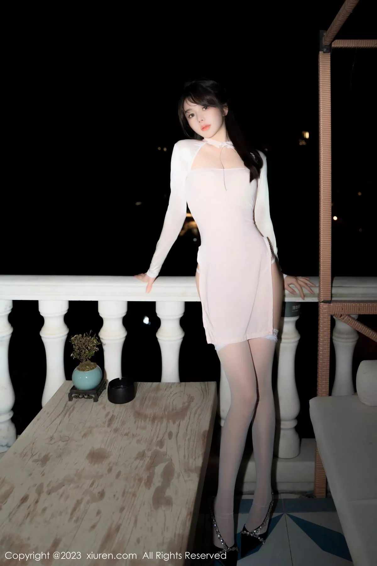 [XiuRen秀人网] 2023.03.29 No.6489 婠婠么 丝袜美腿 [66P] NO.6