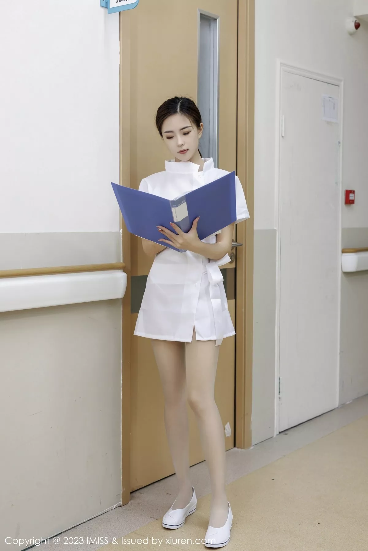[IMISS爱蜜社] 2023.03.29 VOL.726 杨紫嫣candy 护士服美腿 [61P] NO.1