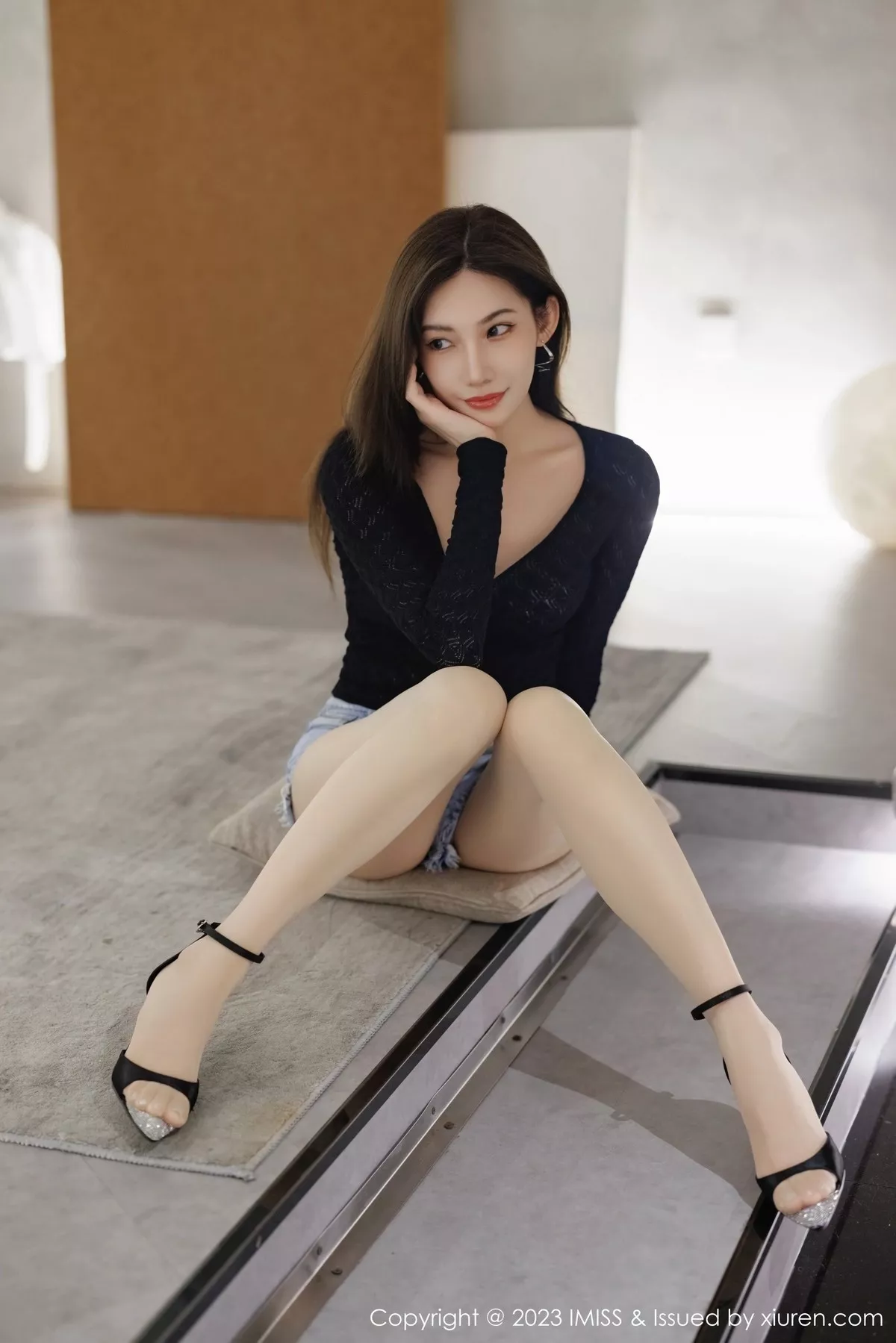 [IMISS爱蜜社] 2023.04.03 VOL.727 小狐狸Kathryn 超短裤美腿 [56P] NO.12