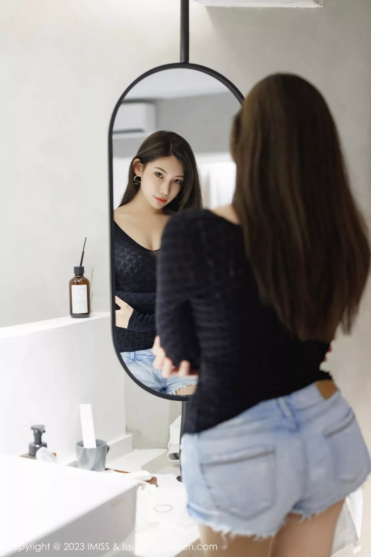 [IMISS爱蜜社] 2023.04.03 VOL.727 小狐狸Kathryn 超短裤美腿 [56P] NO.3