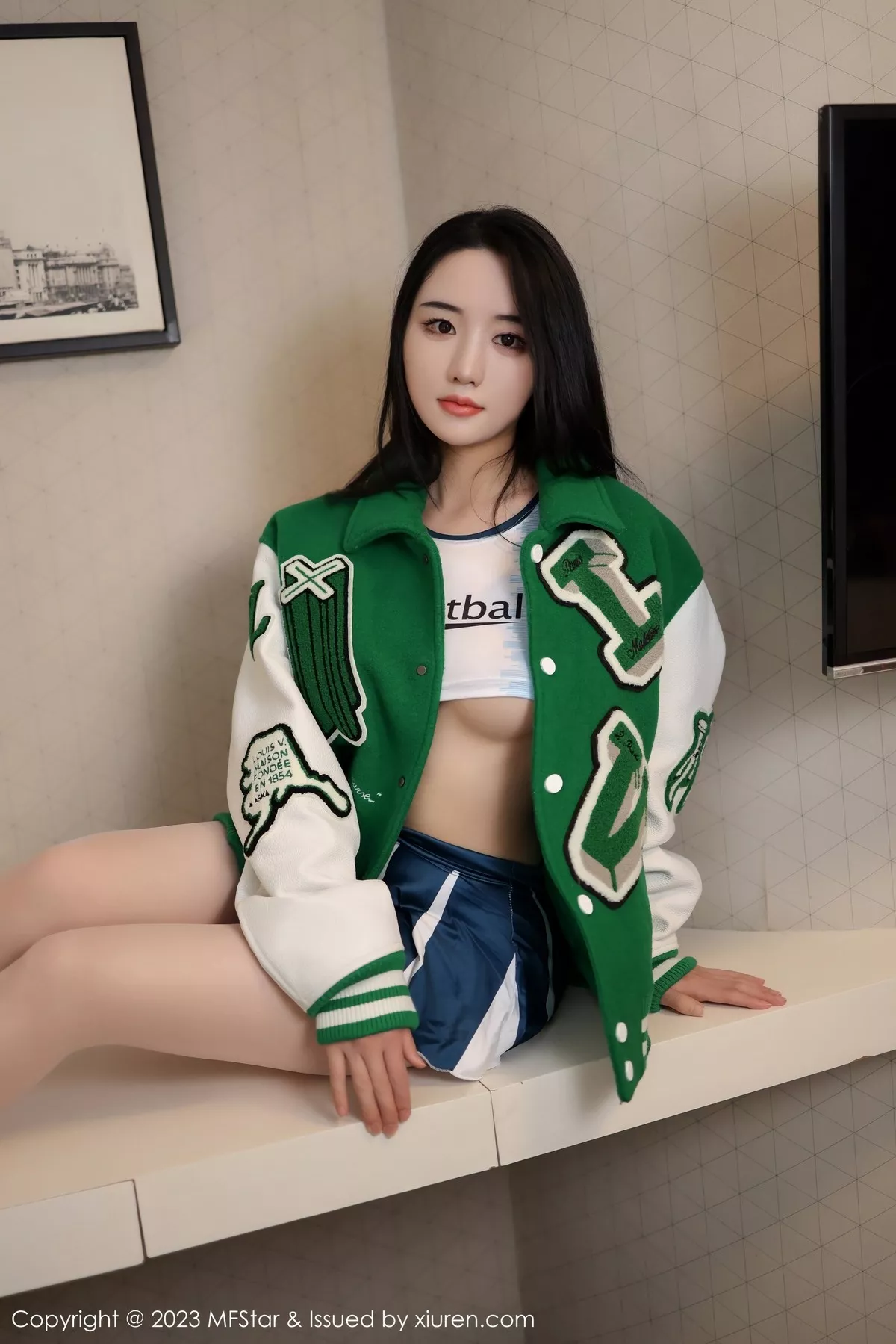 [MFStar模范学院] 2023.04.03 VOL.602 汐汐爱吃草莓 丝袜美臀 [52P] NO.5