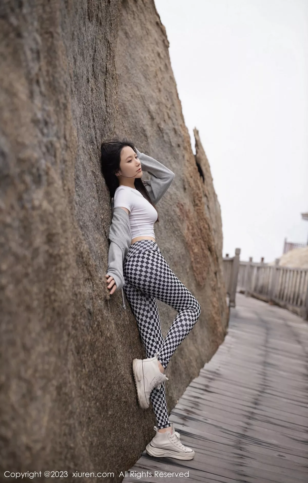 [XiuRen秀人网] 2023.04.07 No.6541 鱼子酱Fish 车拍美腿 [82P] NO.4